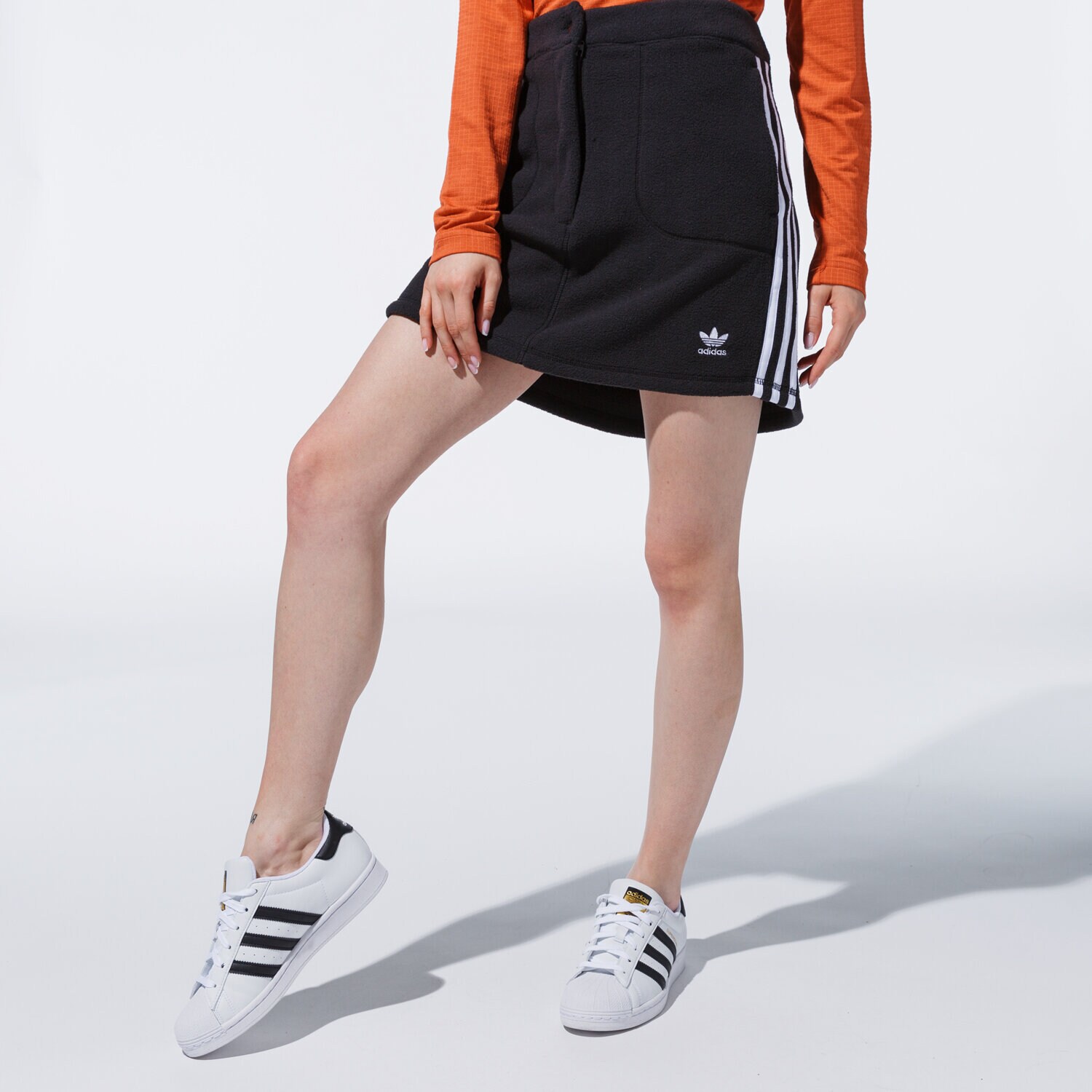 dámská sukně ADIDAS SUKNĚ FLEECE SKIRT GN2800 ČERNÁ