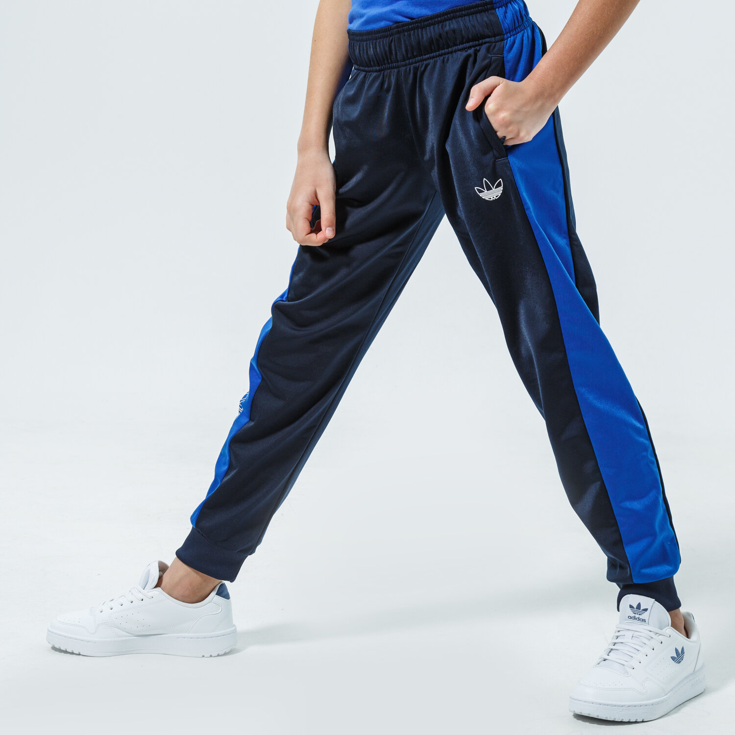 dětské kalhoty ADIDAS KALHOTY  TRACK PANT MM GN2416 TMAVOMODRÁ