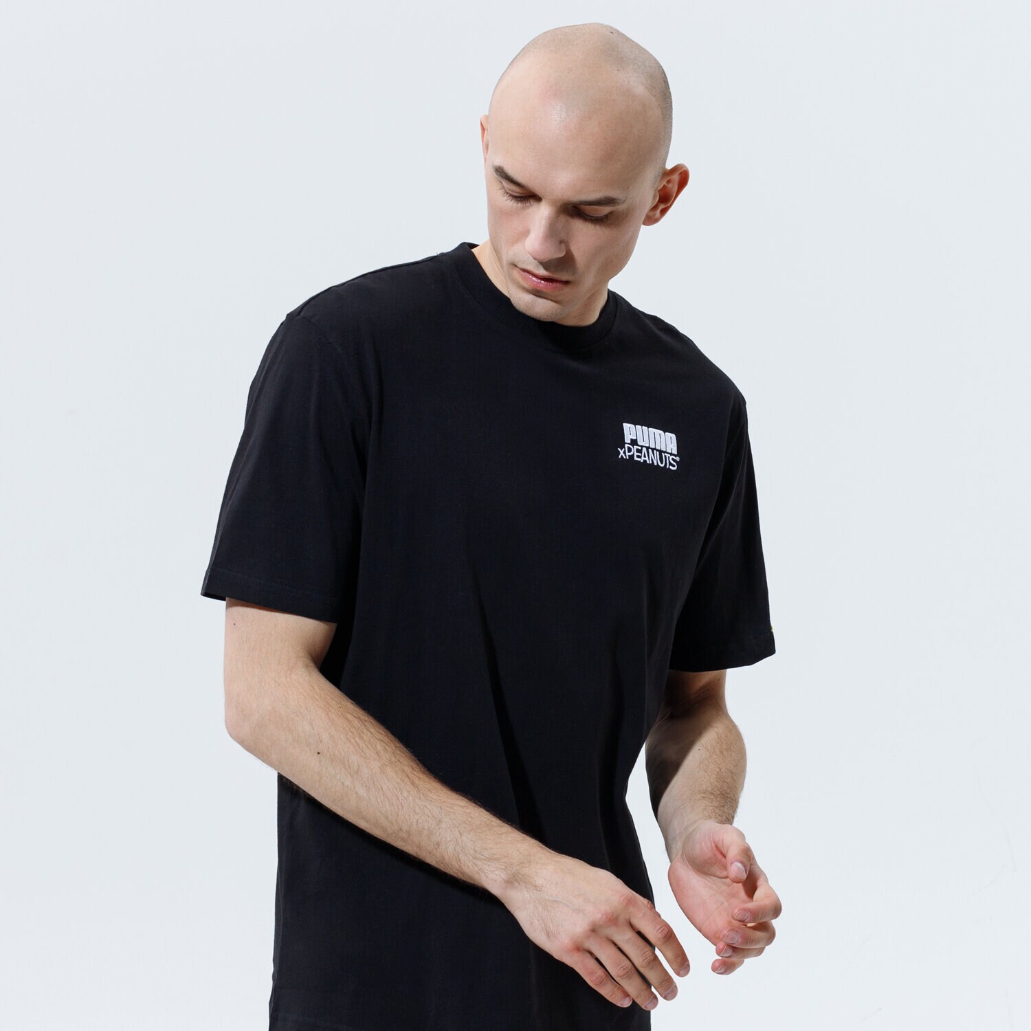 pánské tričko PUMA TRIČKO PUMA X PEANUTS TEE 53061601 ČERNÁ