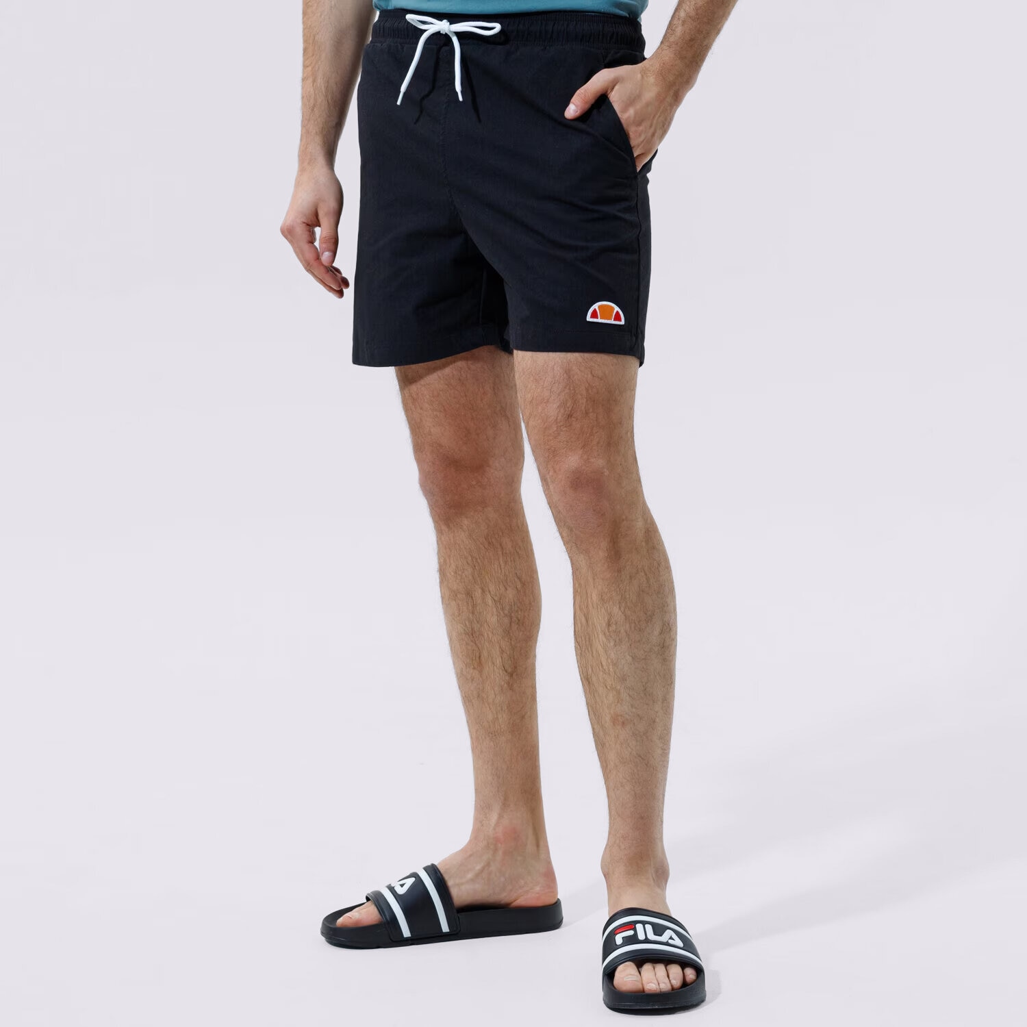 pánské kraťasy ELLESSE ŠORTKY  HUGU BLK SHE09977011 ČERNÁ