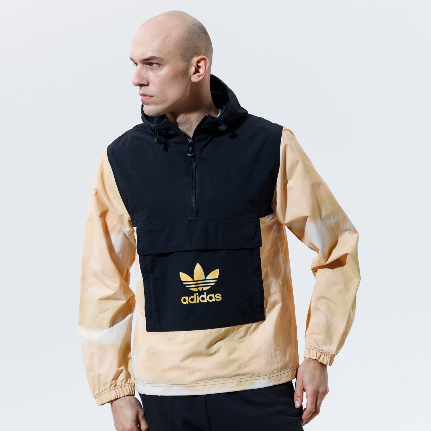 Přechodná bunda pánská (podzimní, jarní) ADIDAS BUNDA CAMO WINDBREAKR GN1876 BÉŽOVÁ