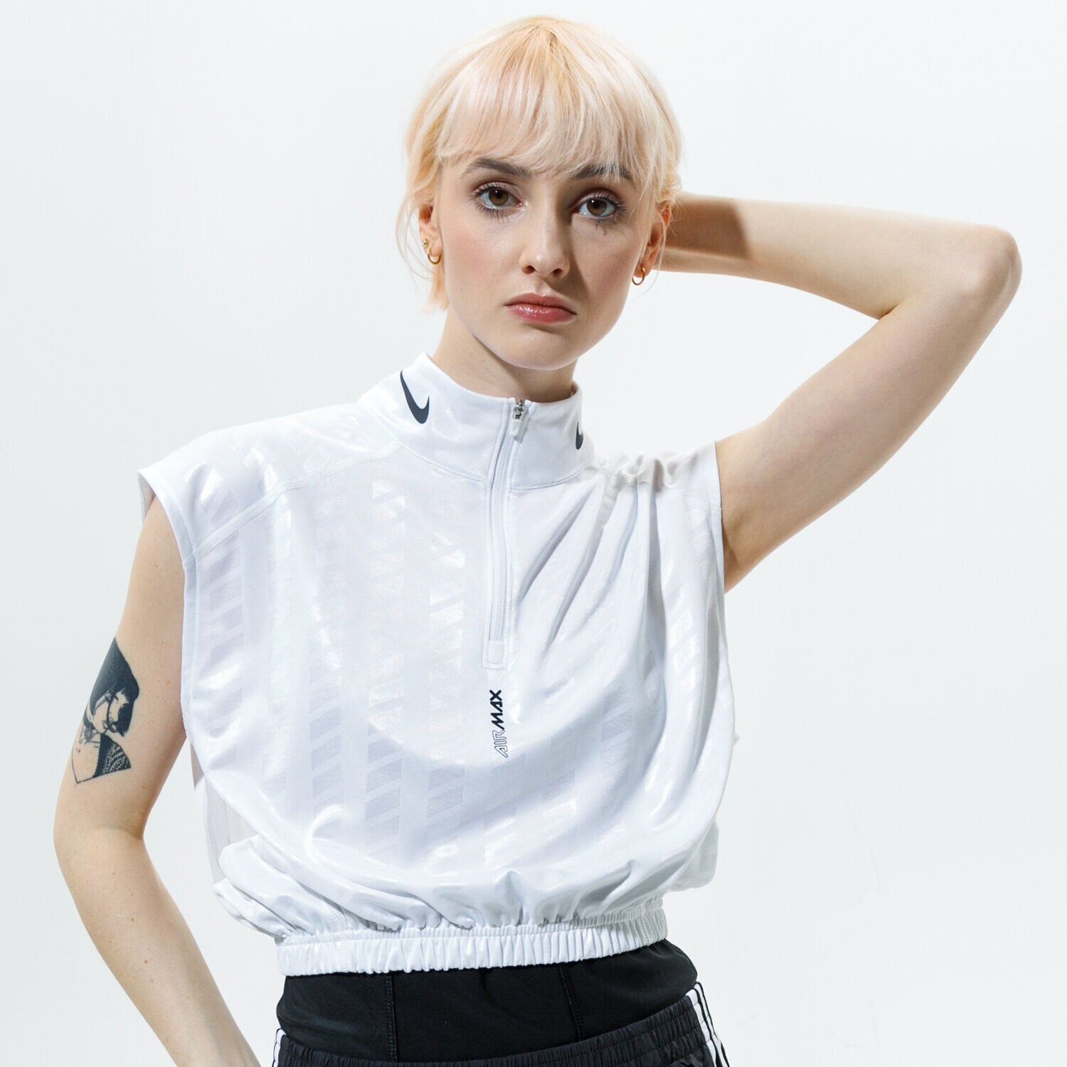 dámské tričko NIKE TRIČKO SPORTSWEAR CZ8288-100 BÍLÁ