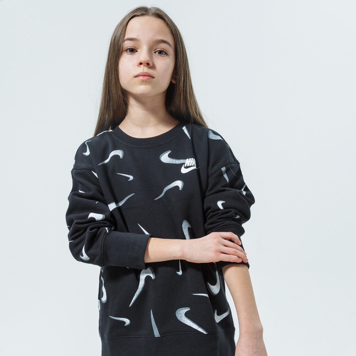 dětská mikina NIKE MIKINA SPORTSWEAR DA1244-010 ČERNÁ