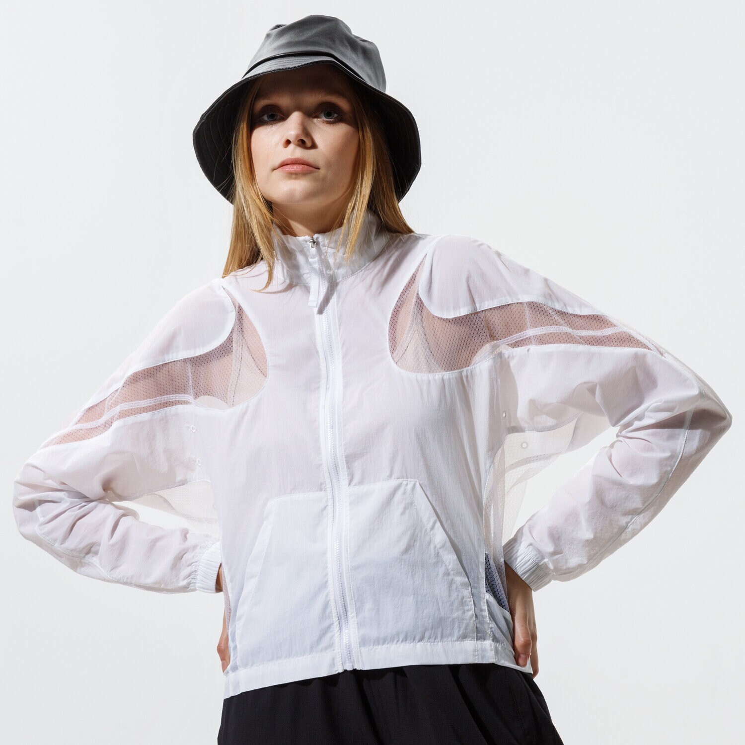 Přechodná bunda dámská (podzimní, jarní) NIKE BUNDA SPORTSWEAR CZ8284-100 BÍLÁ
