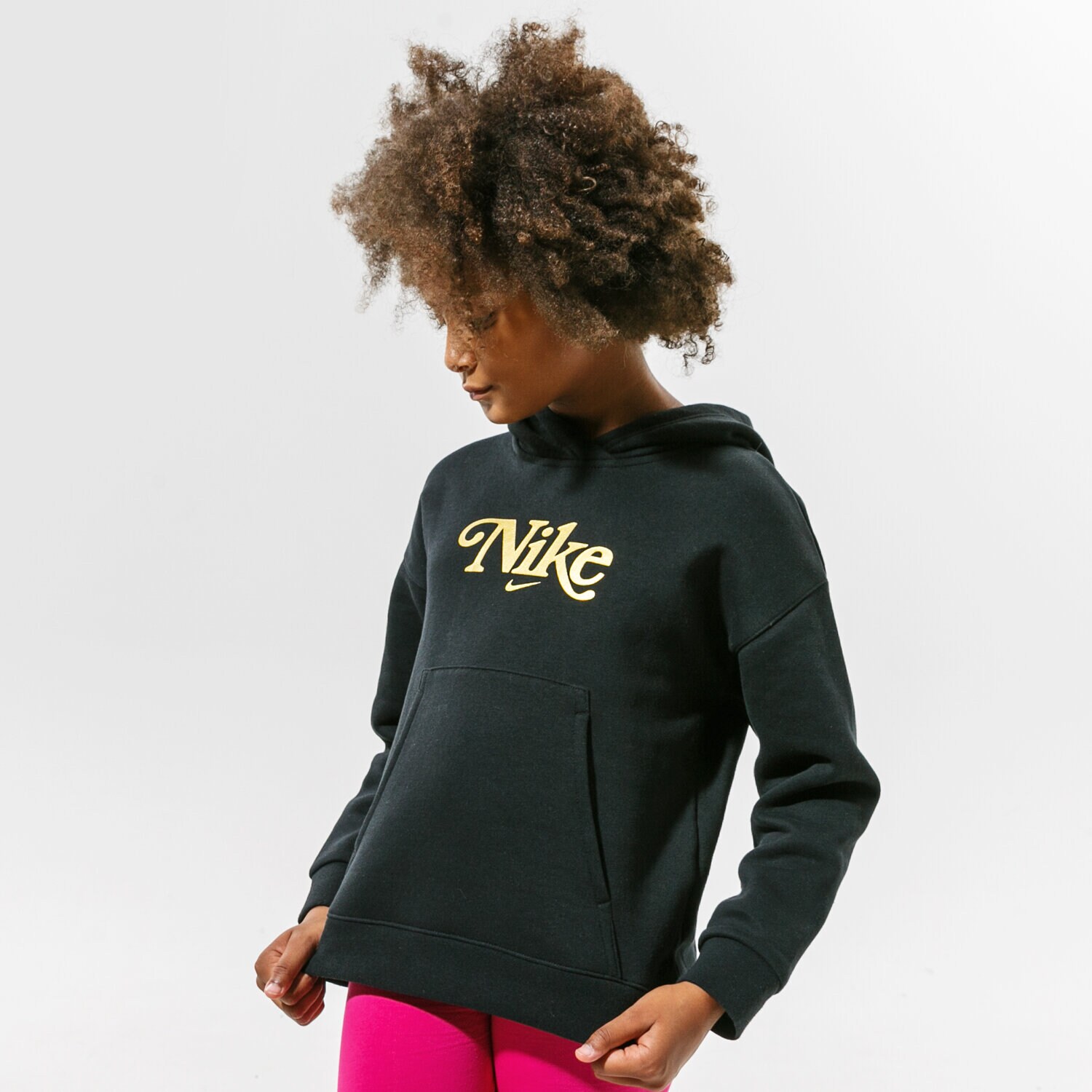 dětská mikina NIKE MIKINA S KAPUCÍ SPORTSWEAR SPORTSWEAR CLUB FLEECE DC7097-010 ČERNÁ