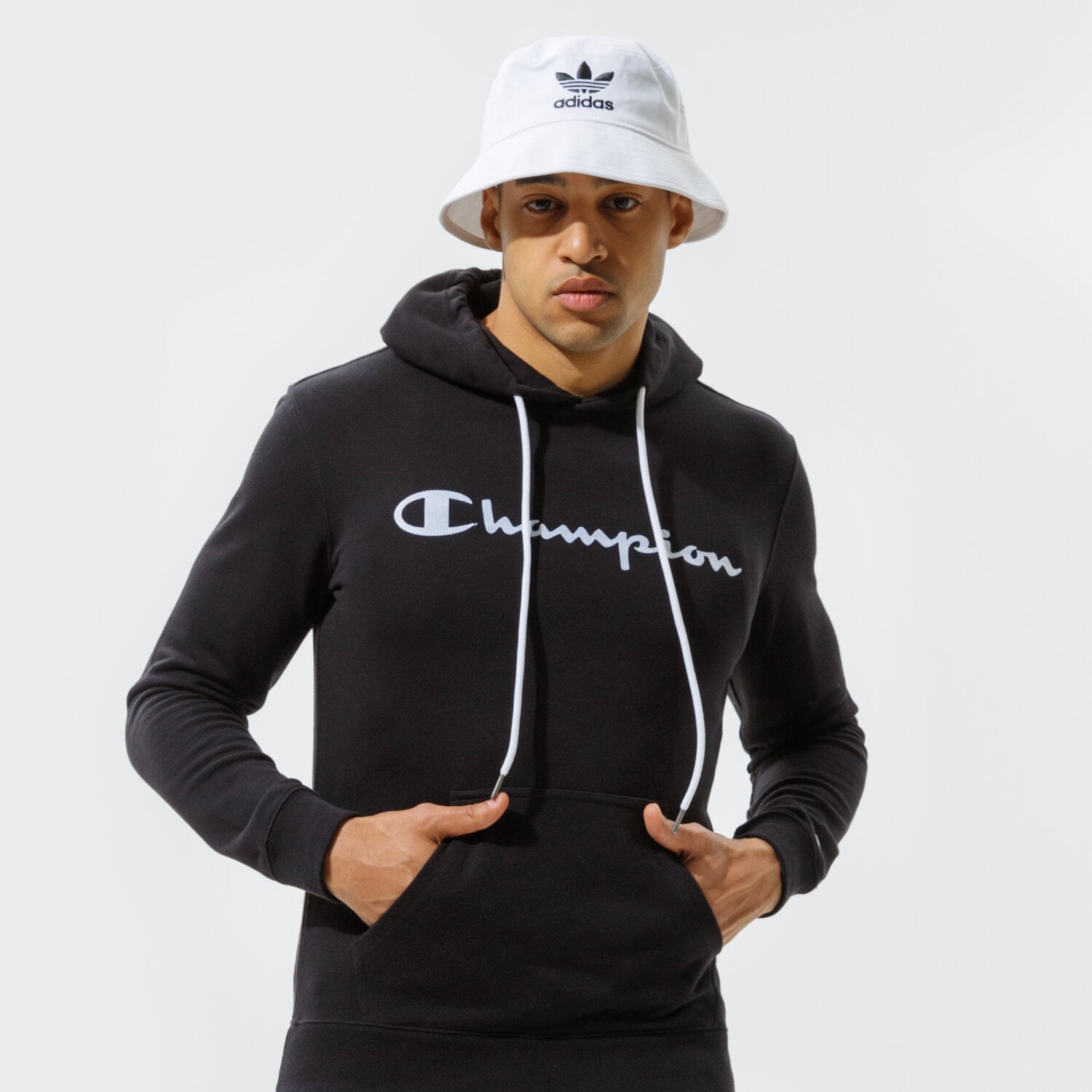 pánská mikina CHAMPION MIKINA S KAPUCÍ HOODED SWEATSHIRT 214138KK001 ČERNÁ