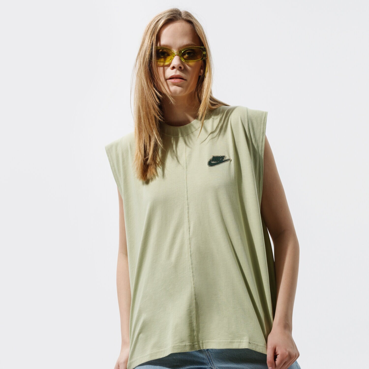 dámské tričko NIKE TRIČKO W NSW TOP EARTH DAY CZ9251-371 ZELENÁ