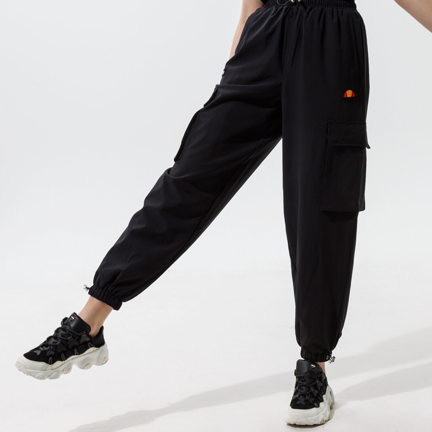 dámské kalhoty ELLESSE KALHOTY  ROSANA TRACK PANT BLK SGI11088011 ČERNÁ
