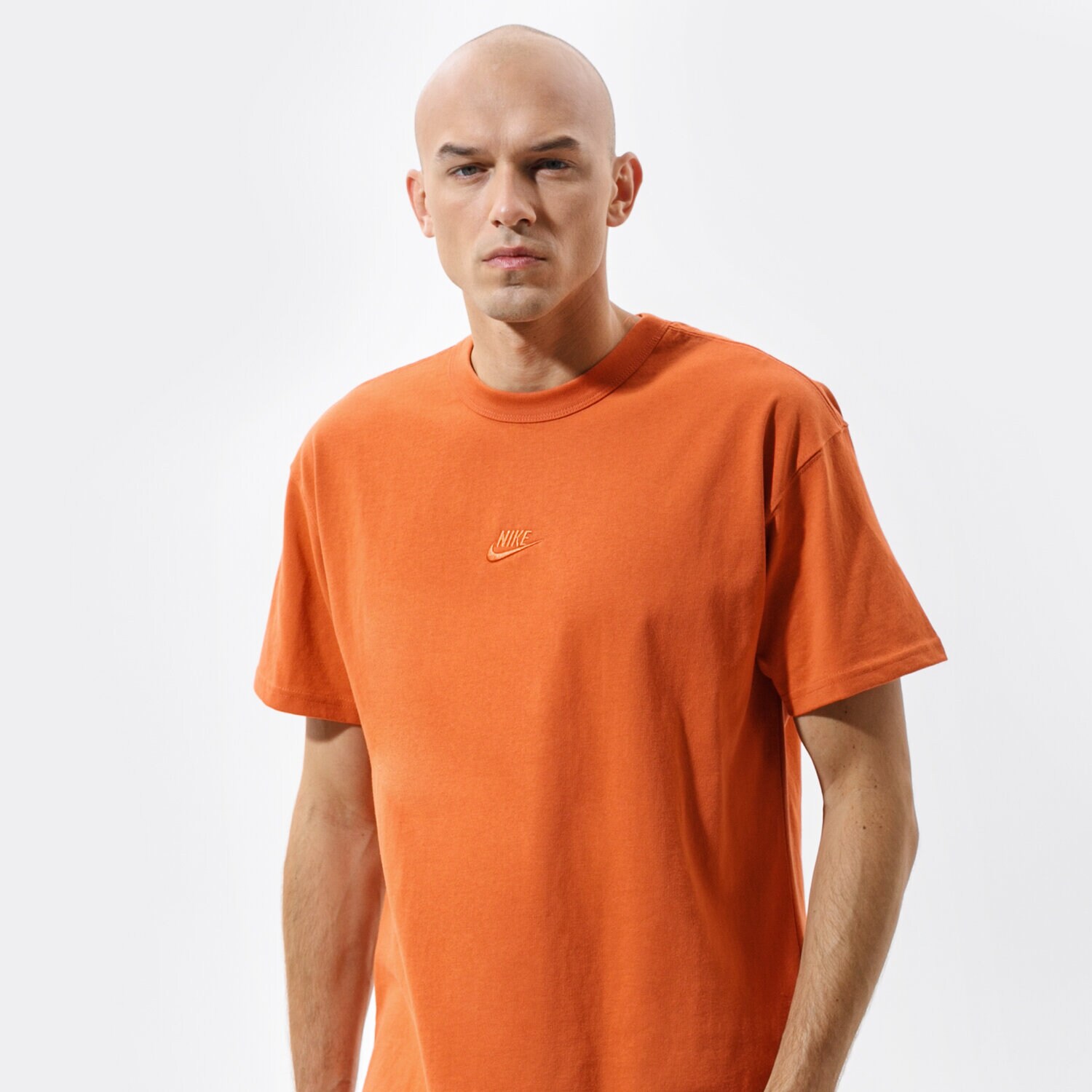 pánské tričko NIKE TRIČKO SPORTSWEAR DB3193-812 ORANŽOVÁ