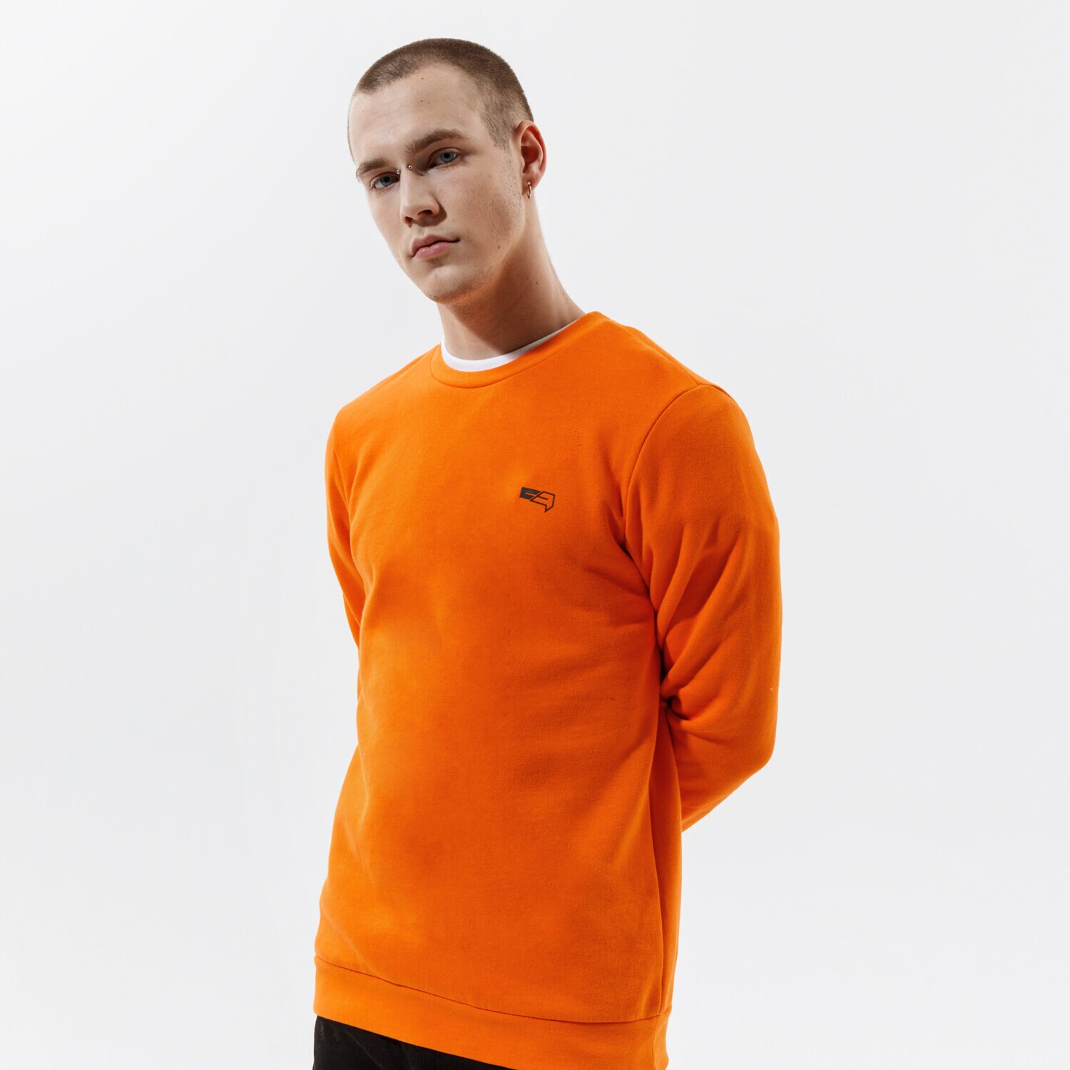 pánská mikina CONFRONT MIKINA SMALL LOGO CREWNECK ORA CF121BLM25004 ORANŽOVÁ