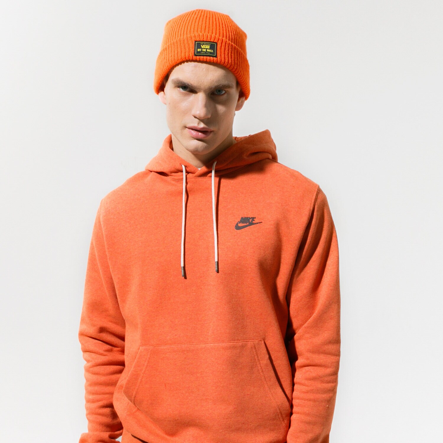 pánská mikina NIKE MIKINA S KAPUCÍ SPORTSWEAR DA0680-812 ORANŽOVÁ