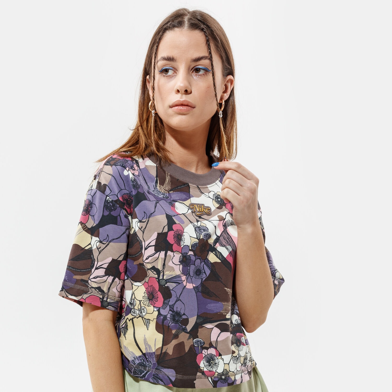 dámské tričko NIKE TRIČKO W NSW FEMME TOP SS AOP DC5503-004 ŠEDÁ