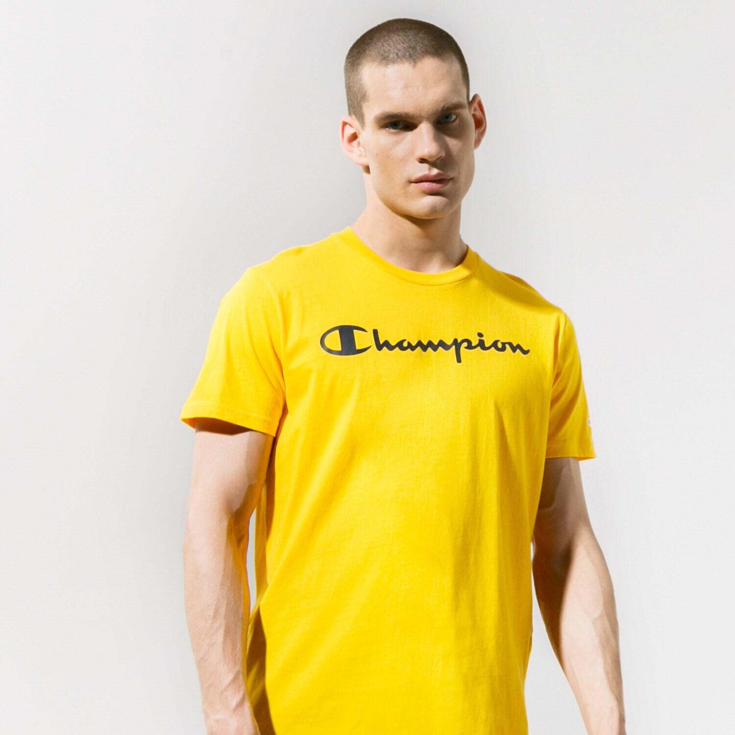 pánské tričko CHAMPION TRIČKO CREWNECK TRIČKO 216957YS058 ŽLUTÁ