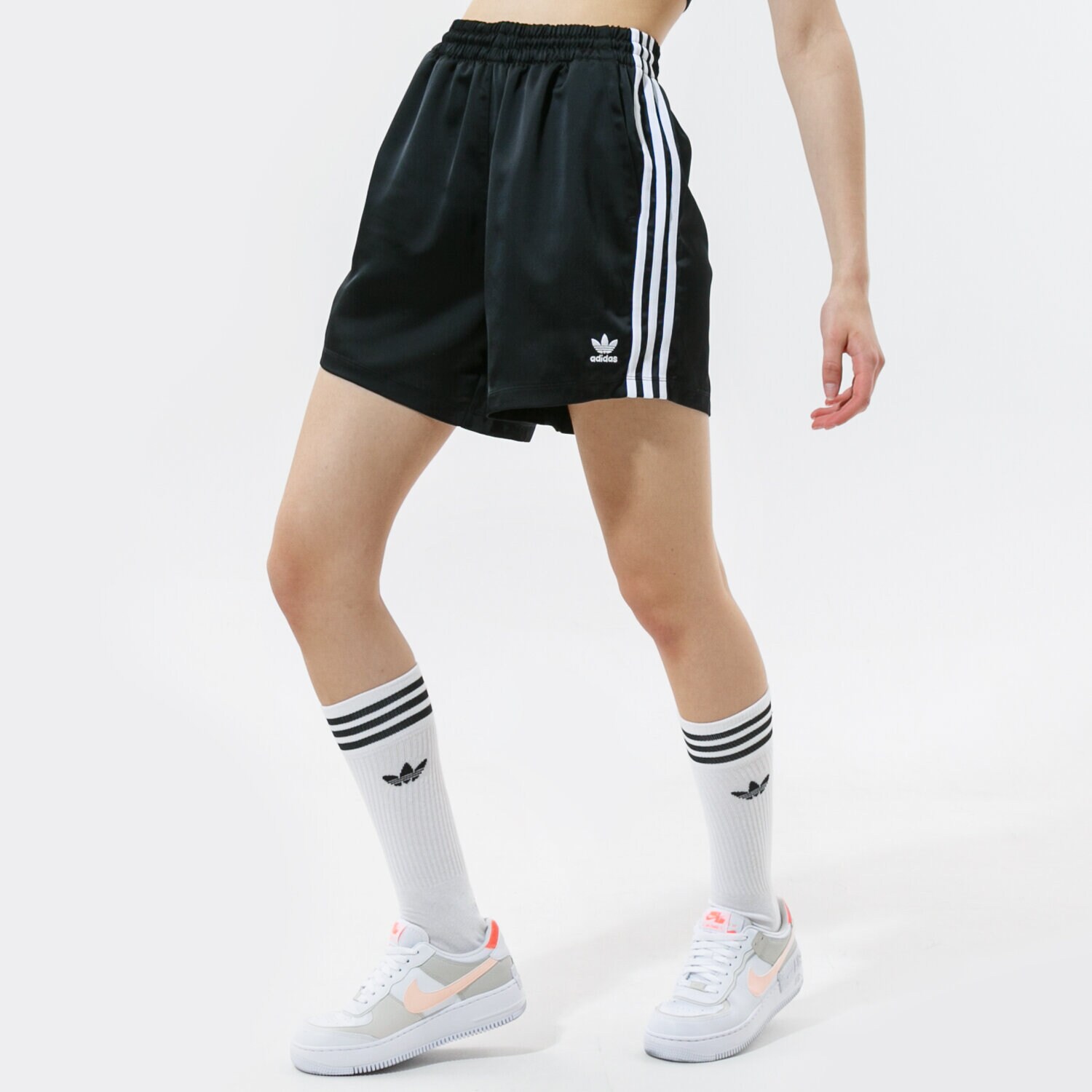 dámské kraťasy ADIDAS ŠORTKY  SATIN SHORTS GN2774 ČERNÁ