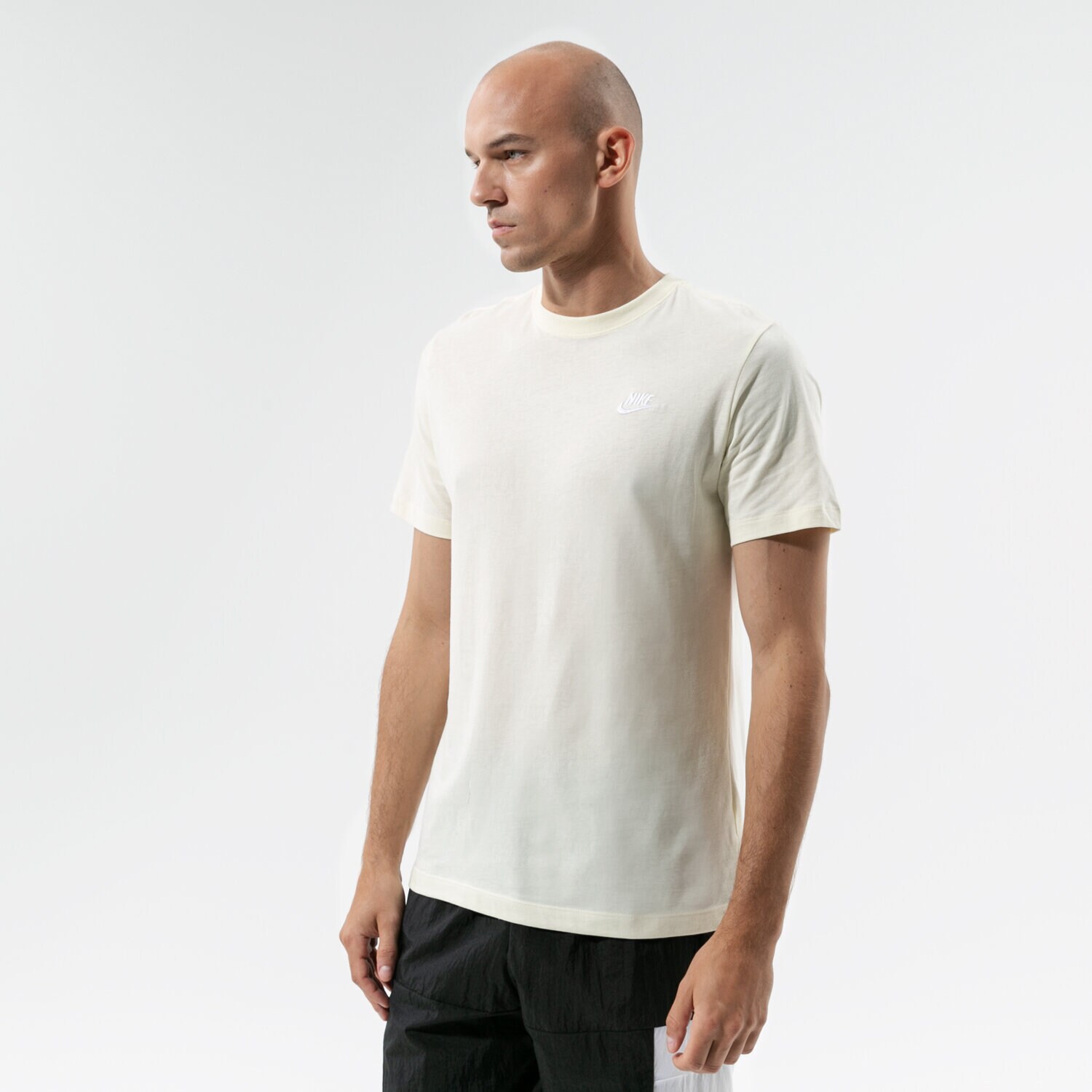 pánské tričko NIKE TRIČKO SPORTSWEAR CLUB AR4997-113 ŽLUTÁ