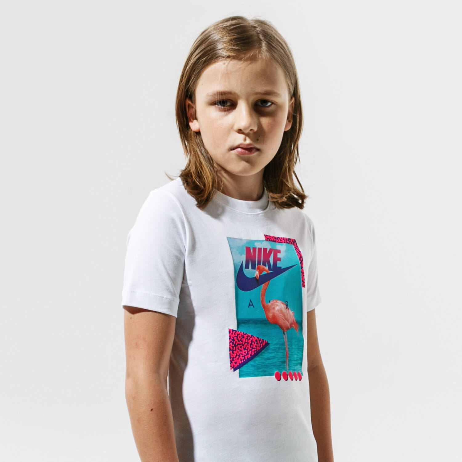 dětské tričko NIKE TRIČKO B NSW TEE BEACH FLAMINGO PHOTO DJ3804-100 BÍLÁ