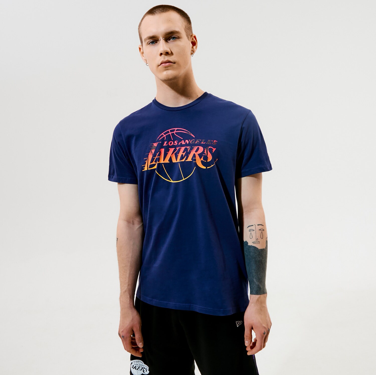 pánské tričko NEW ERA TRIČKO SUMMER CITY INFILL LAKERS 11569530 TMAVOMODRÁ