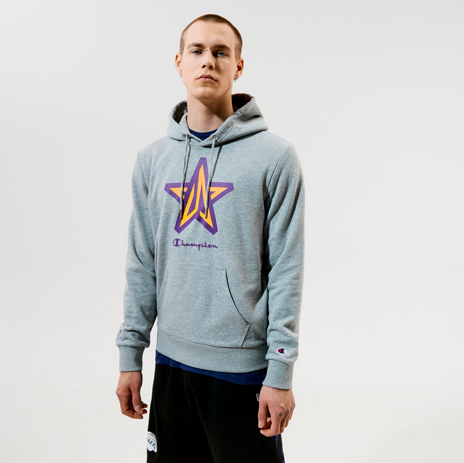 pánská mikina CHAMPION MIKINA S KAPUCÍ HOODED SWEATSHIRT 214986EM006 ŠEDÁ
