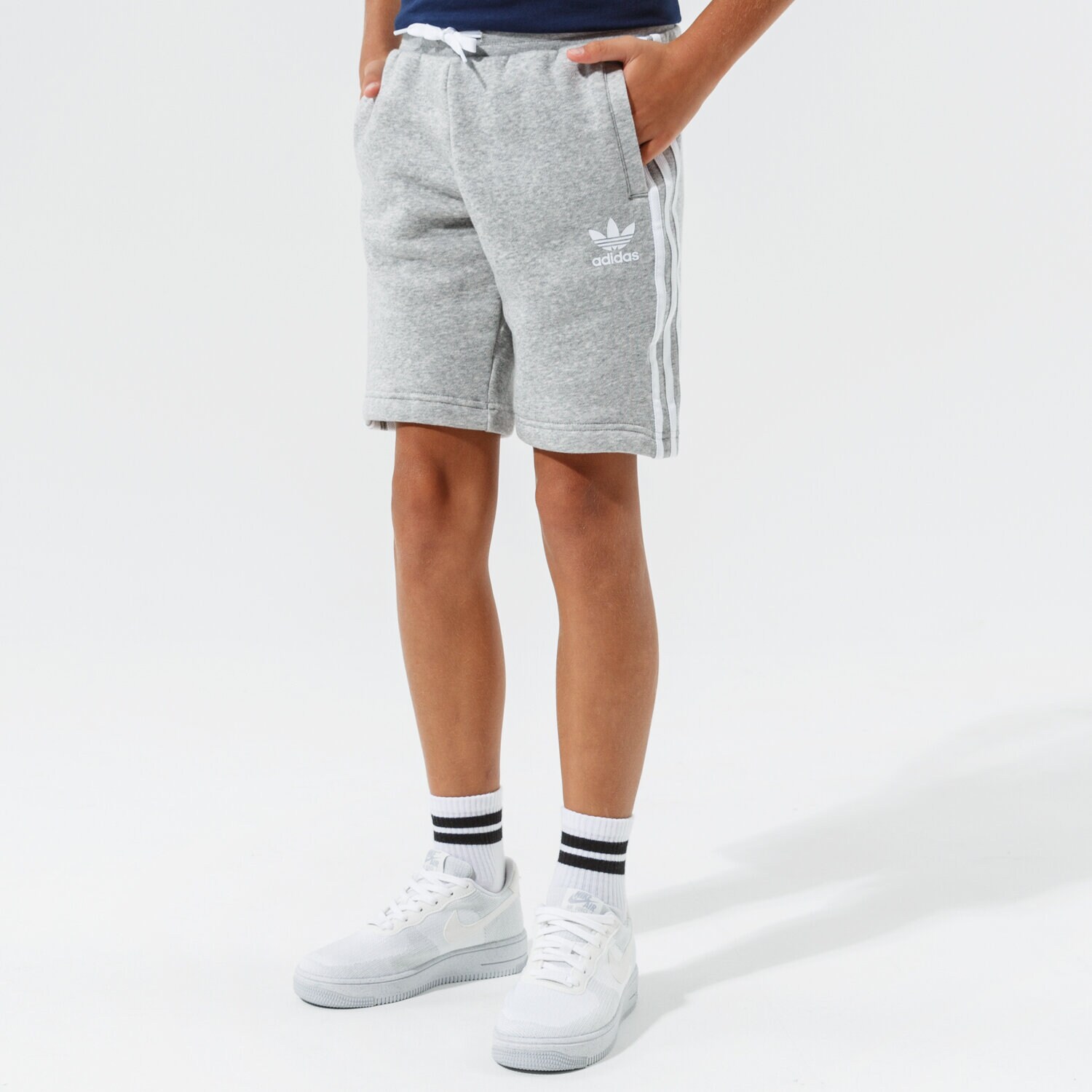 ADIDAS ŠORTKY  FLEECE SHORTS MM DV2891 ŠEDÁ