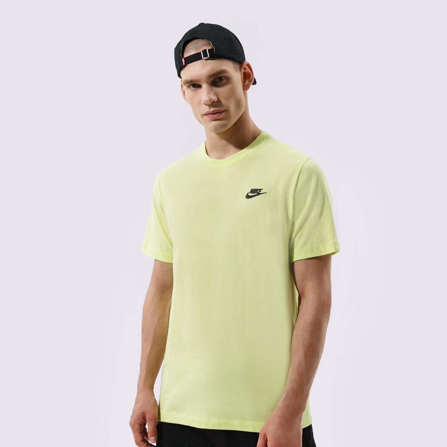 pánské tričko NIKE TRIČKO SPORTSWEAR CLUB AR4997-736 ŽLUTÁ