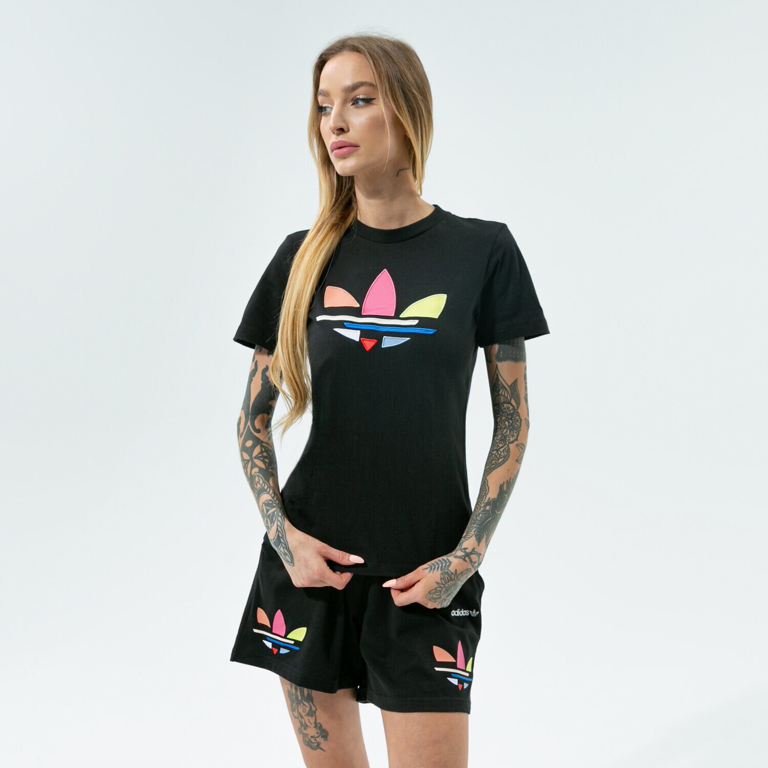 dámské tričko ADIDAS TRIČKO TEE H22859 ČERNÁ