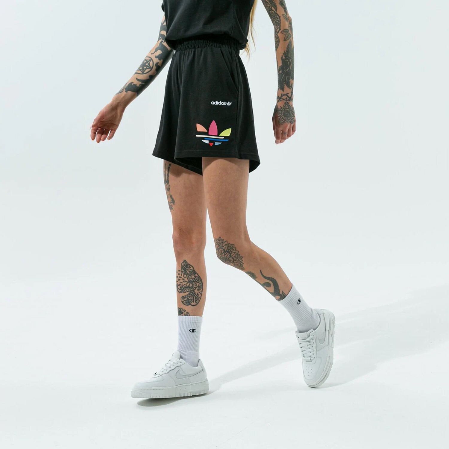 dámské kraťasy ADIDAS ŠORTKY H22849 ČERNÁ