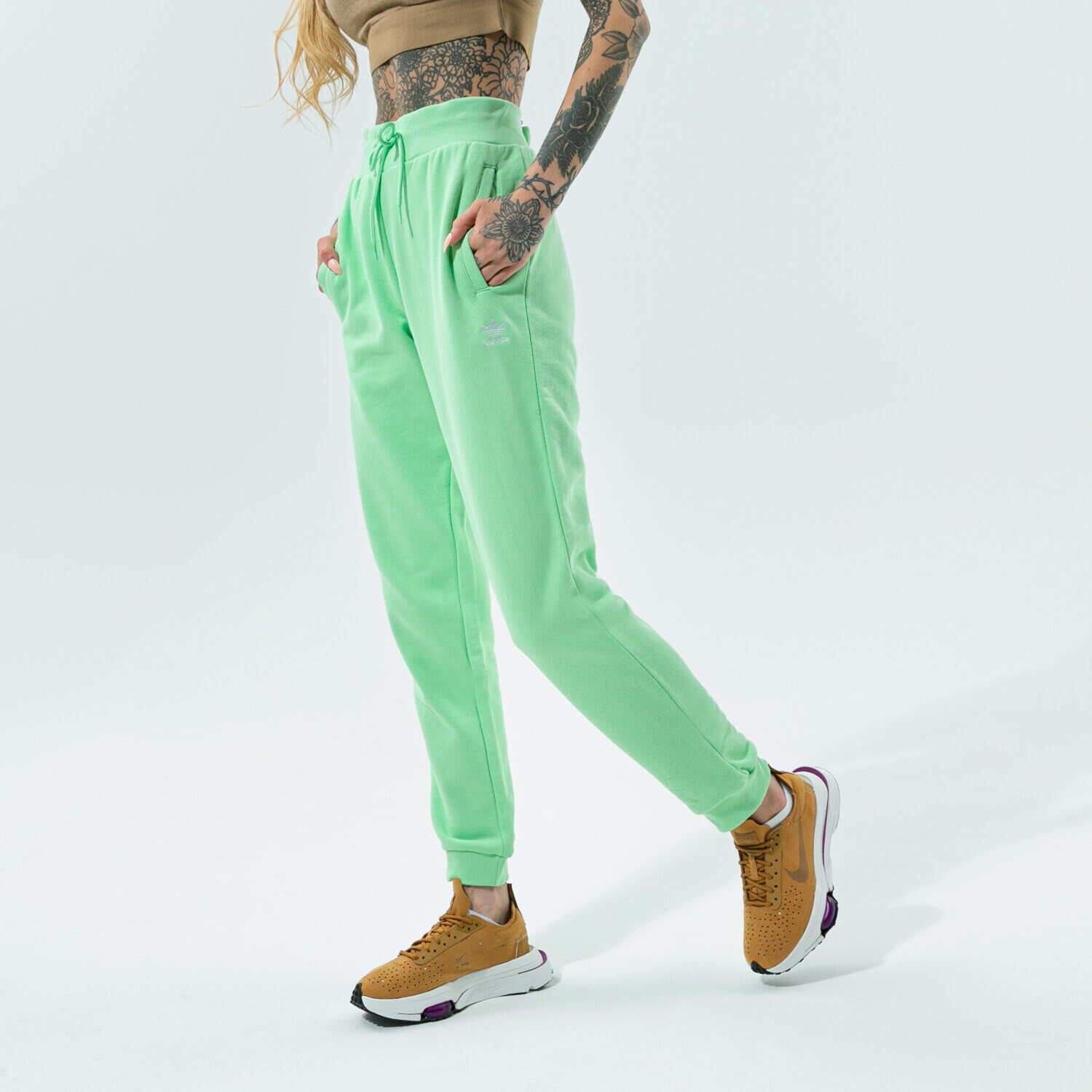 dámské kalhoty ADIDAS KALHOTY  TRACK PANT H37875 ZELENÁ