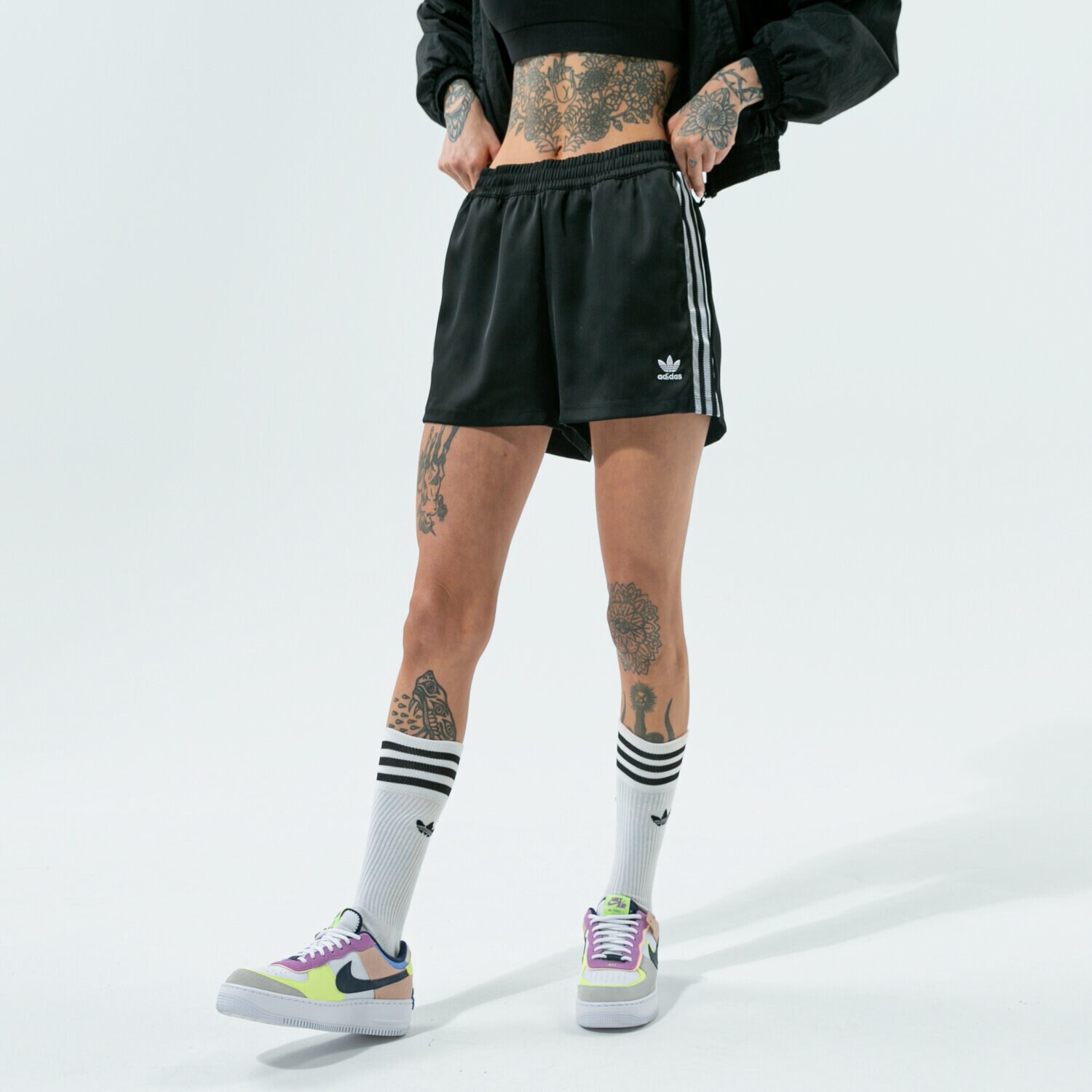 dámské kraťasy ADIDAS ŠORTKY  SHORTS H37806 ČERNÁ