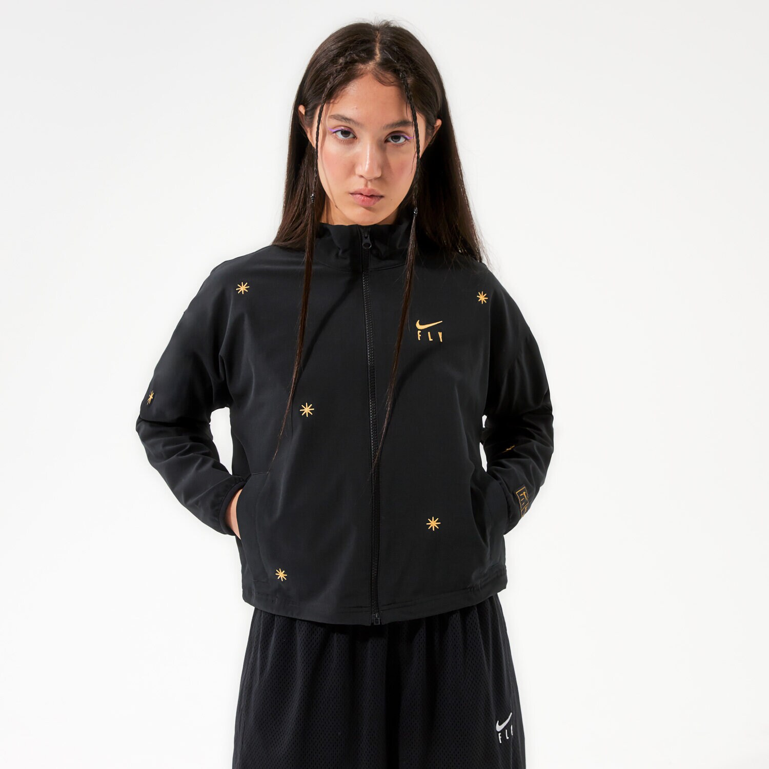 Přechodná bunda dámská (podzimní, jarní) NIKE BUNDA W NK DF SEASONAL FLY JKT NBA DA6488-010 ČERNÁ