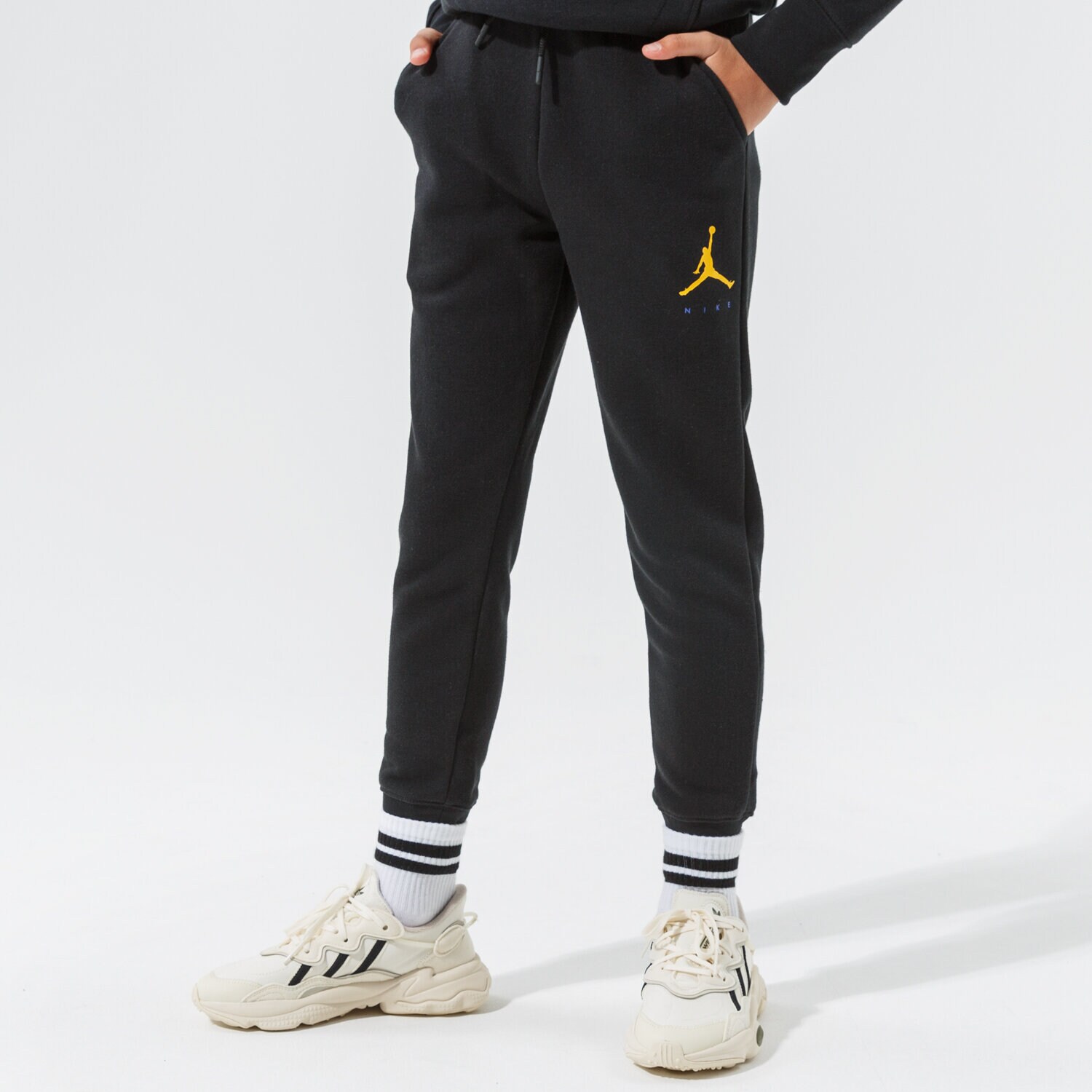 dětské kalhoty JORDAN KALHOTY  JUMPMAN BY NIKE PANT BOY 95A678-023 ČERNÁ