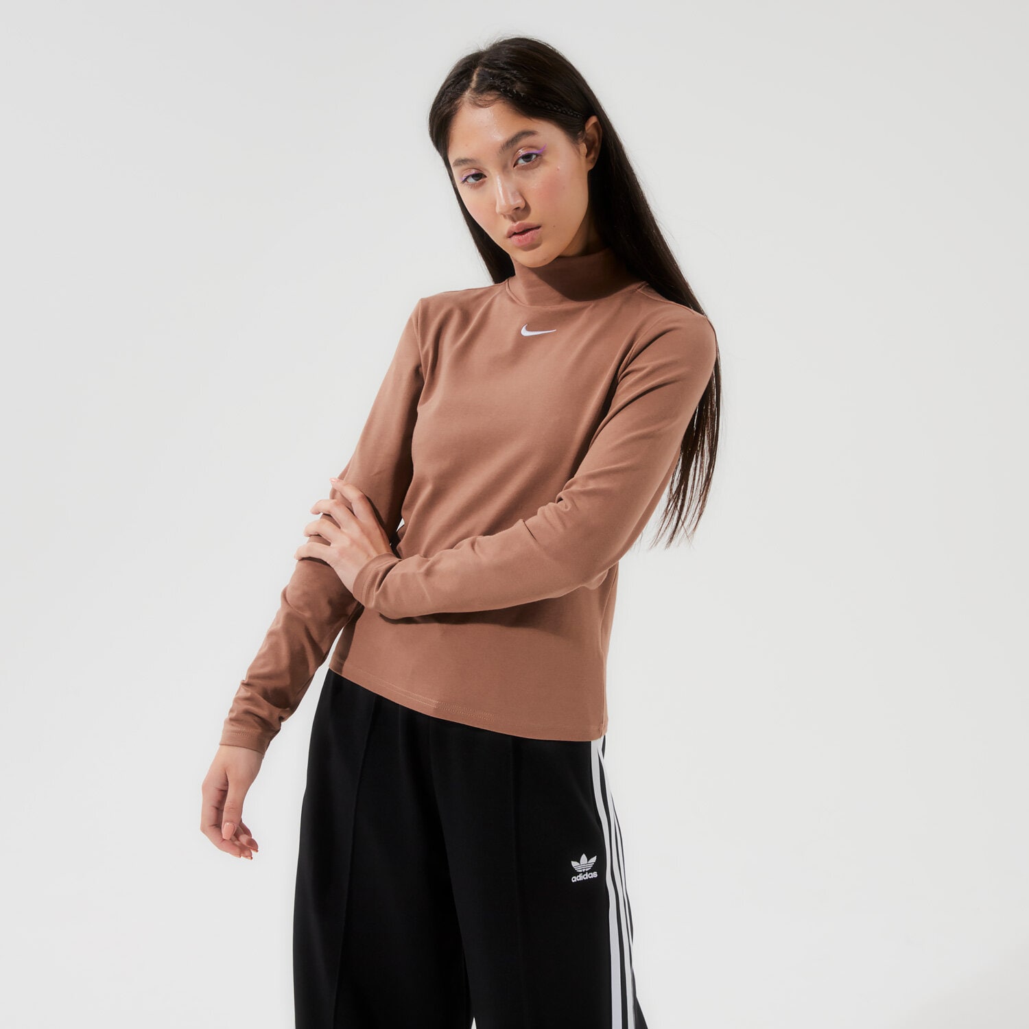 dámské tričko NIKE TRIČKO W NSW ESSNTL MOCK LS TOP DD5882-256 HNĚDÁ