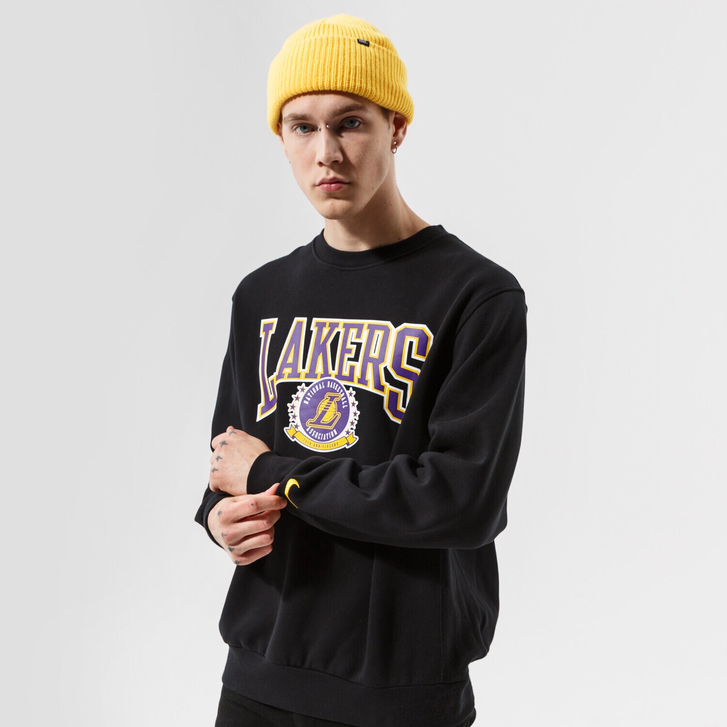 pánská mikina NIKE MIKINA LAL M NK FLC CREW CTS 75 NBA DJ2801-010 ČERNÁ