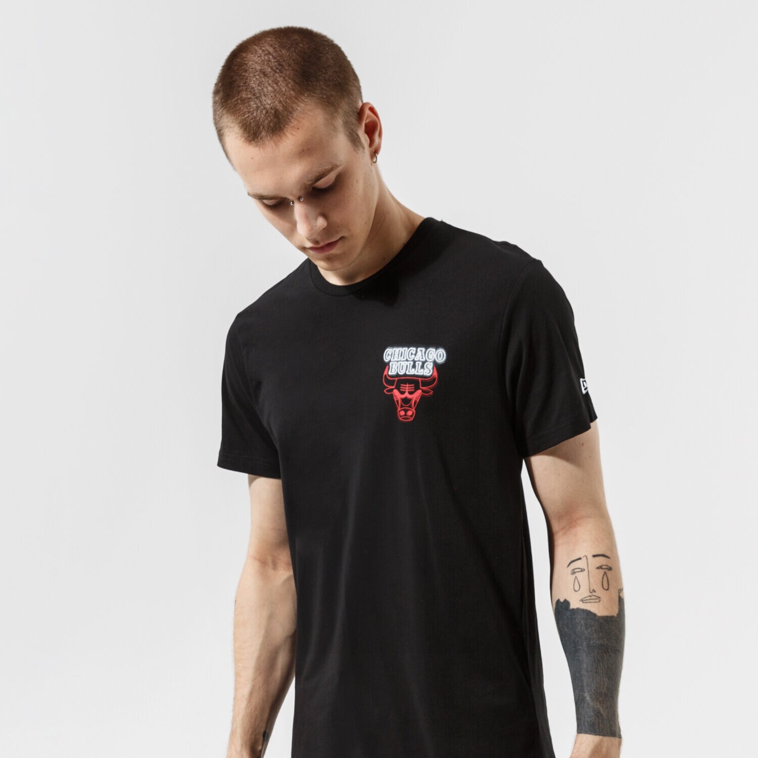 pánské tričko NEW ERA TRIČKO NBA NEON TEE CHIBUL BLK 12827212 ČERNÁ