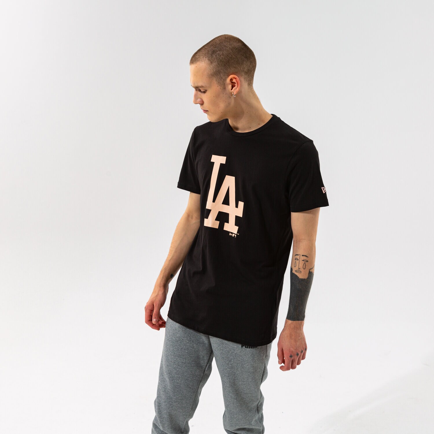 pánské tričko NEW ERA TRIČKO MLB SEASONAL TEAM LOGO TEE LOSDOD BLKBSK 12827231 ČERNÁ