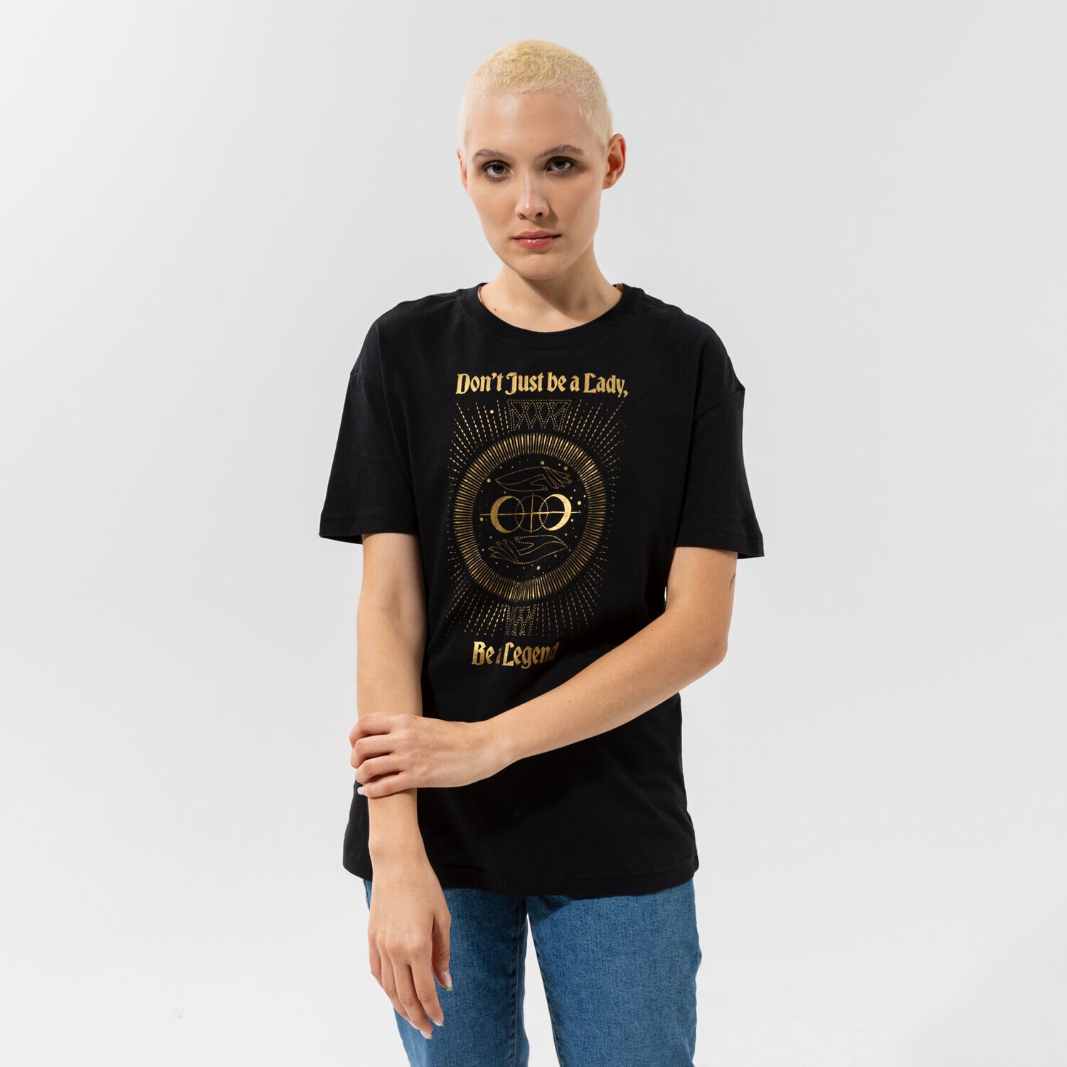 dámské tričko NIKE TRIČKO W NK SSNL VERB BOY SS TEE NBA DJ6388-011 ČERNÁ