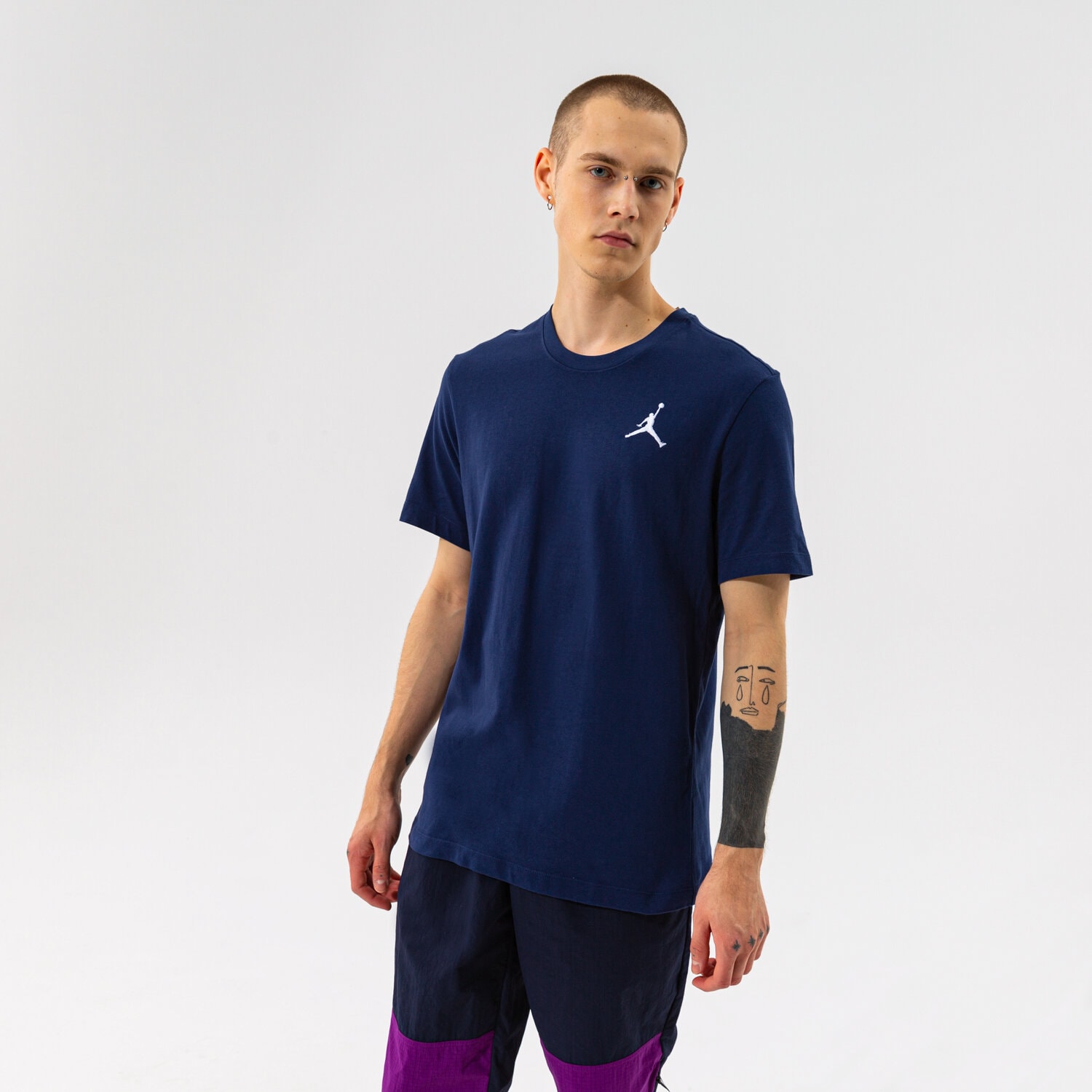 pánské tričko JORDAN TRIČKO M J JUMPMAN EMB SS CREW DC7485-410 TMAVOMODRÁ