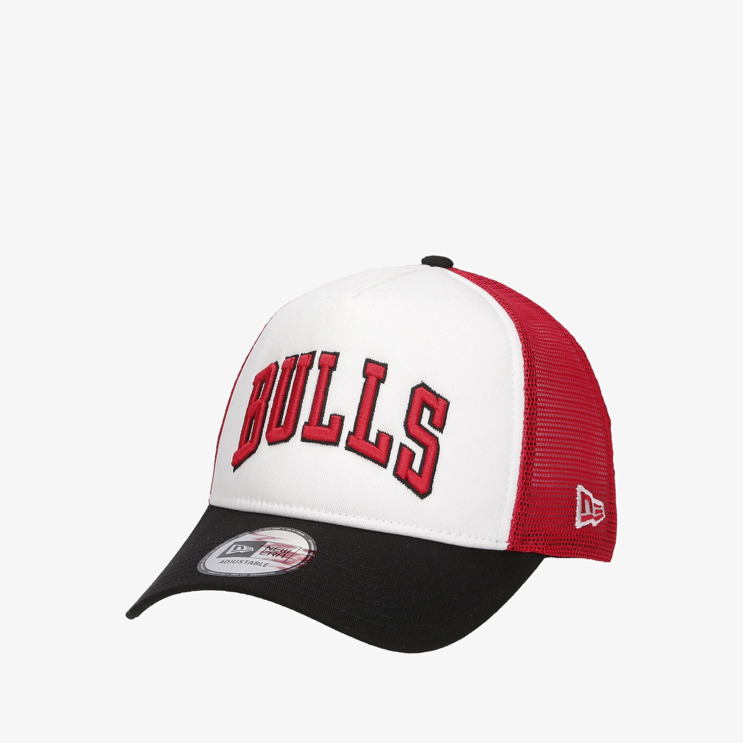 pánská kšiltovka NEW ERA ČEPICE TEAM ARCH TRUCKER BULLS CHICAGO BULLS BLK 60141869 BÍLÁ