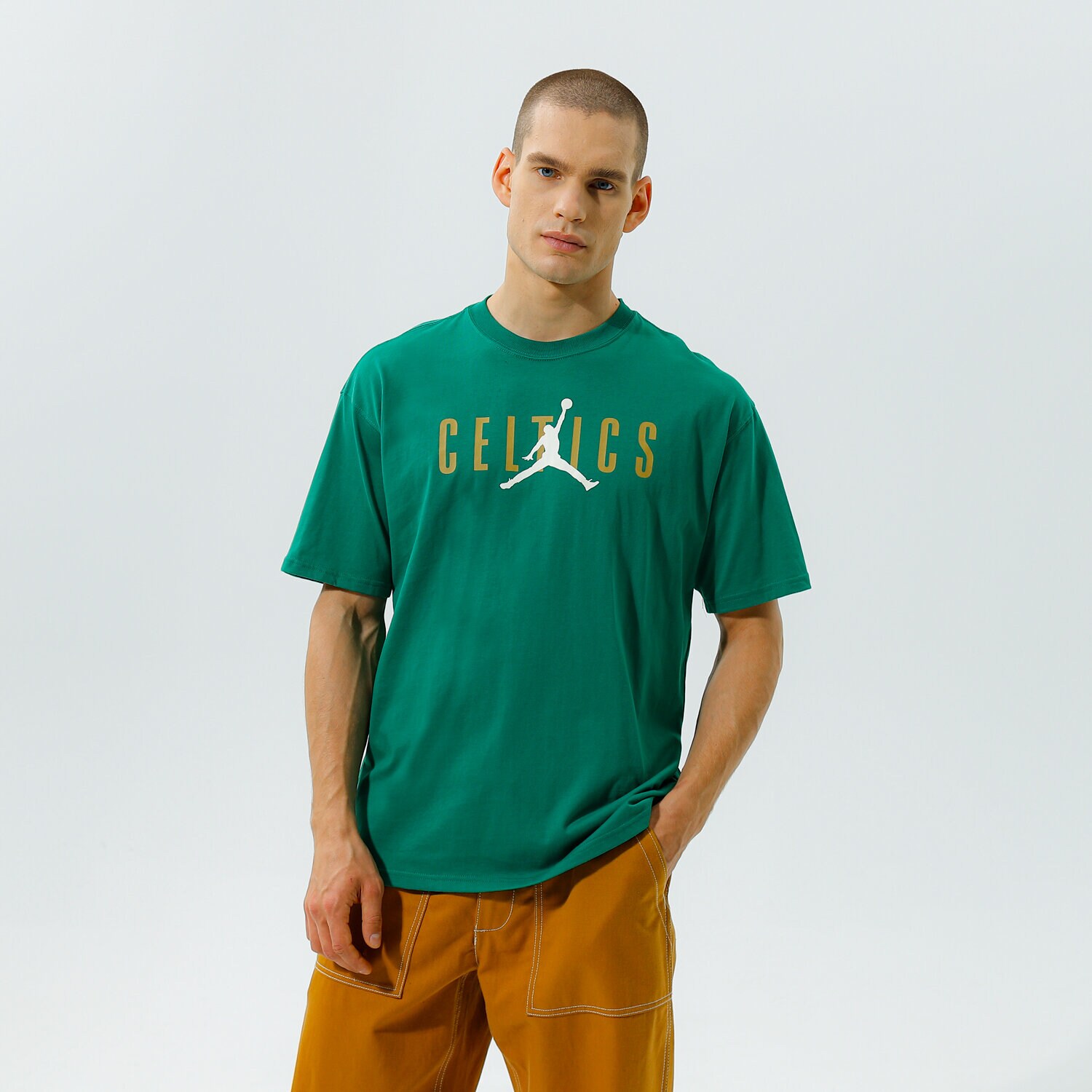 pánské tričko NIKE TRIČKO BOS M NK CTS JDN STMT SS TEE NBA DA6504-312 ZELENÁ