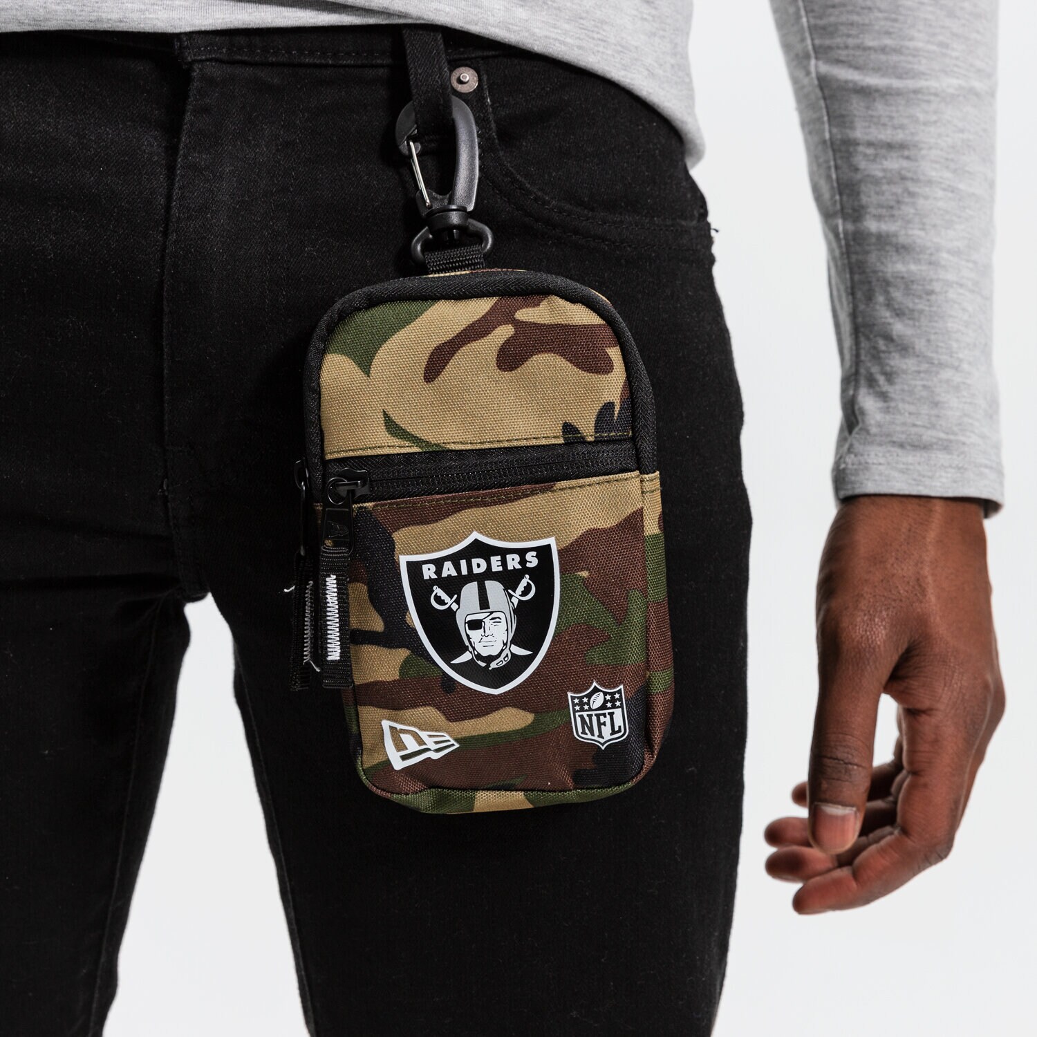 dámská ledvinka NEW ERA TAŠKA NFL MINI POUCH RAIDERS WDC OAKLAND RAIDERS WDC 12145333 VÍCEBAREVNÁ