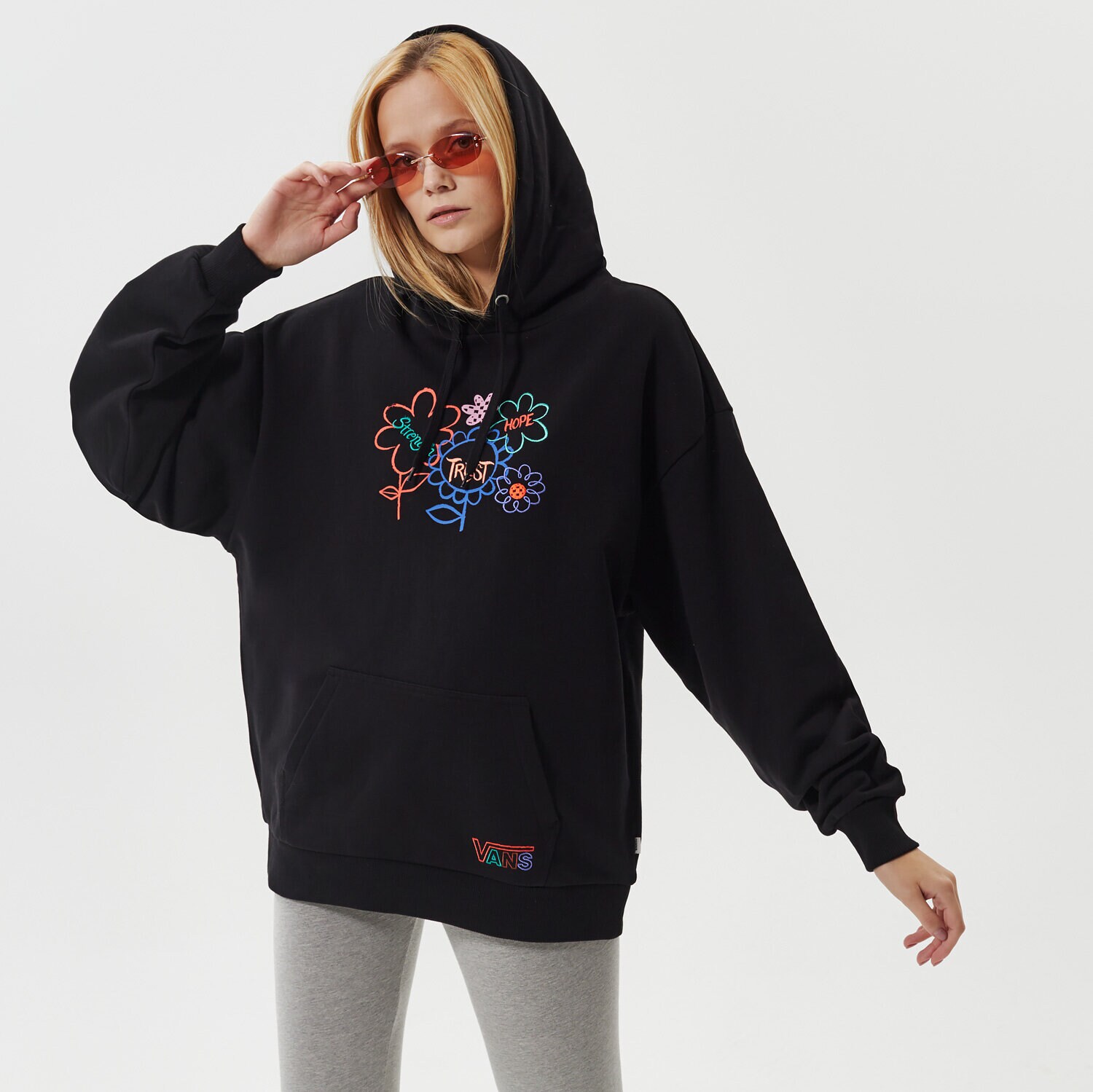 dámská mikina VANS MIKINA S KAPUCÍ HO21 W CORE APPAREL TOPS VN0A5LK2BLK1 ČERNÁ