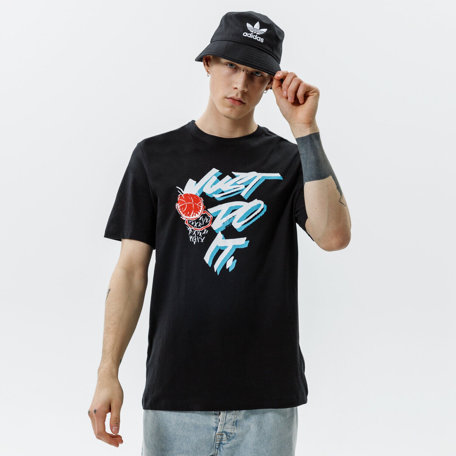 pánské tričko NIKE TRIČKO M NK OC 2 SS TEE NBA DM2531-010 ČERNÁ