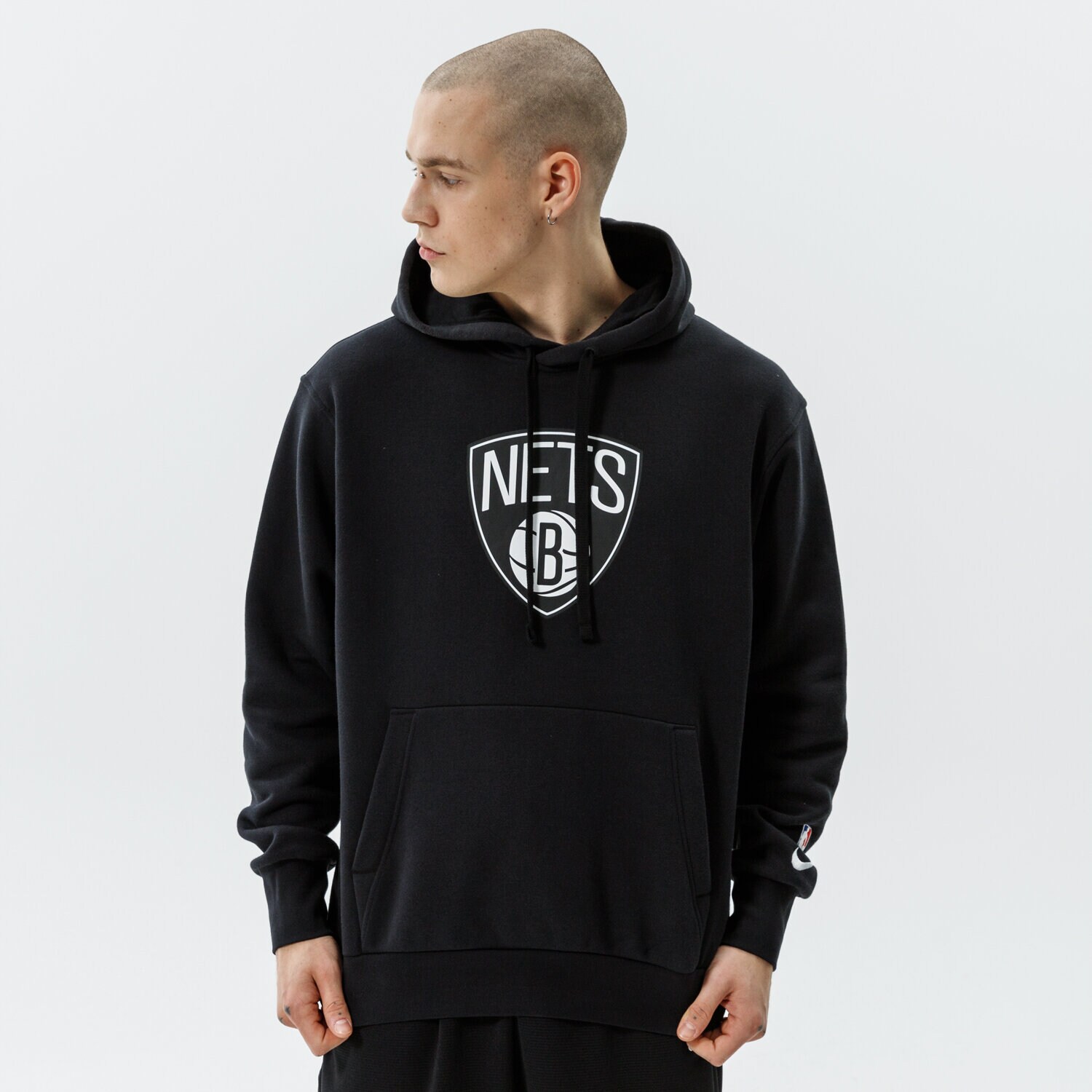 pánská mikina NIKE MIKINA S KAPUCÍ BKN M NK PO FLC ESSNTL NBA DB1816-010 ČERNÁ