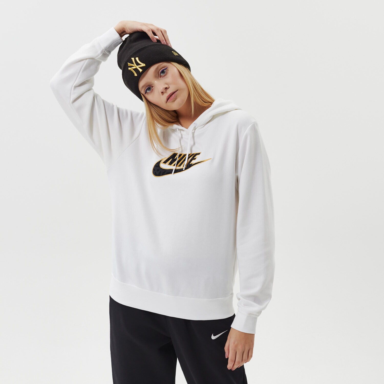 dámská mikina NIKE MIKINA S KAPUCÍ W NSW FLC GX PRNT HOODIE FTRA DD5838-100 BÍLÁ