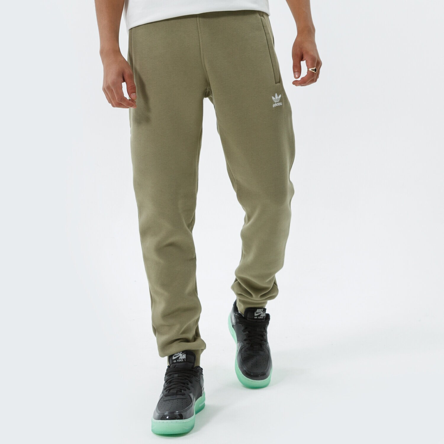 pánské kalhoty ADIDAS KALHOTY  ESSENTIALS PANT H34656 KHAKI