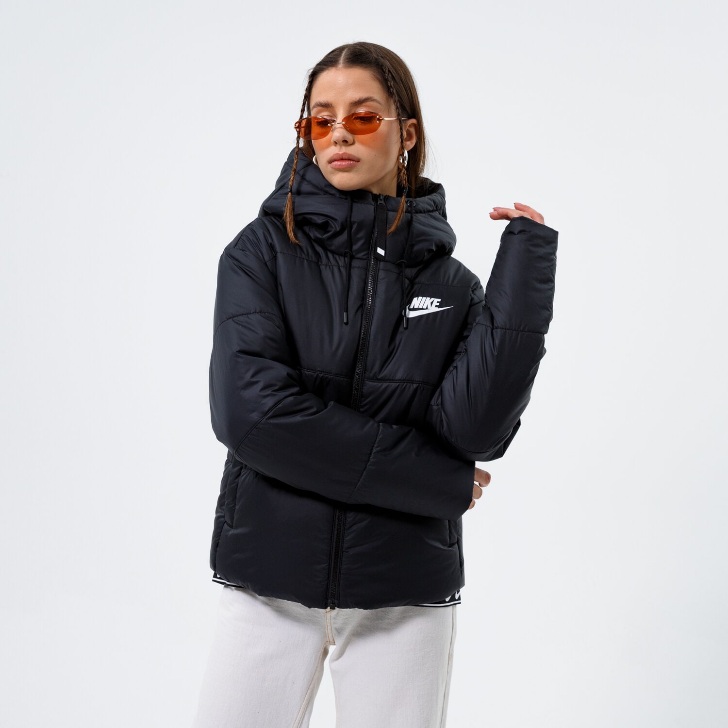 dámská zimní bunda NIKE BUNDA TAPE JACKET DJ6997-010 ČERNÁ
