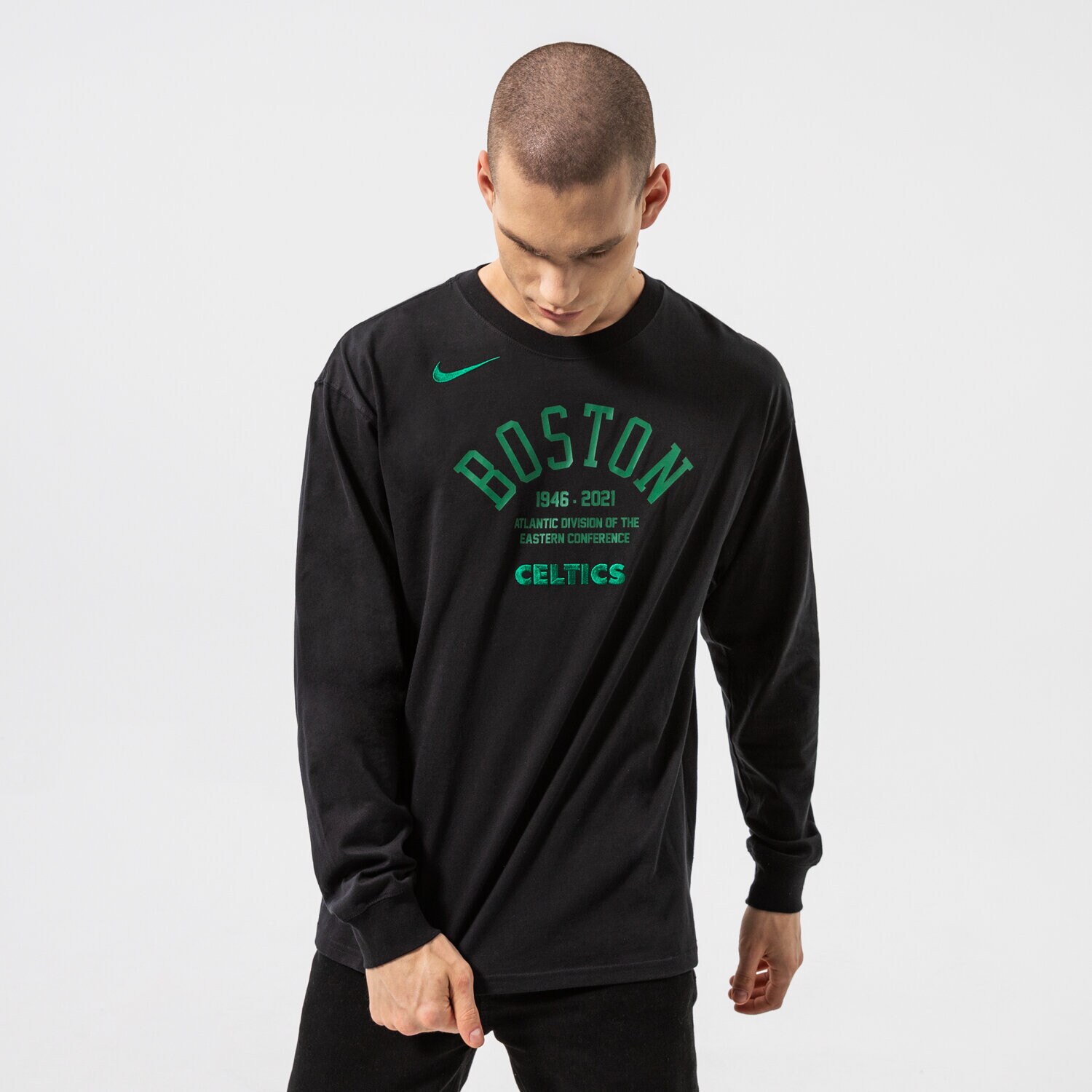 pánské tričko NIKE TRIČKO BOS M NK CTS TM ELMNT LS TEE NBA DA5889-010 ČERNÁ