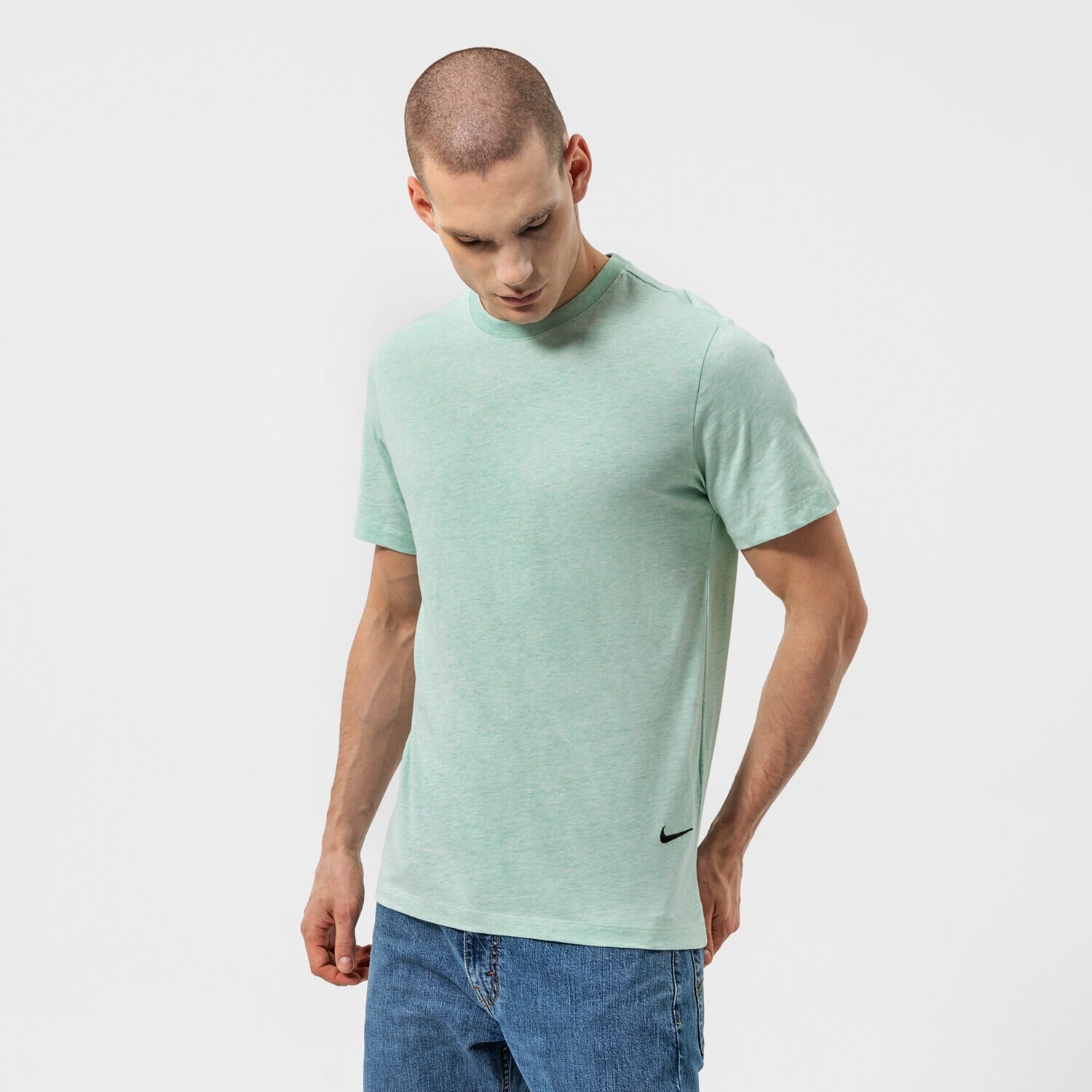 pánské tričko NIKE TRIČKO M NSW TEE SUSTAINABILITY DM2386-017 ZELENÁ