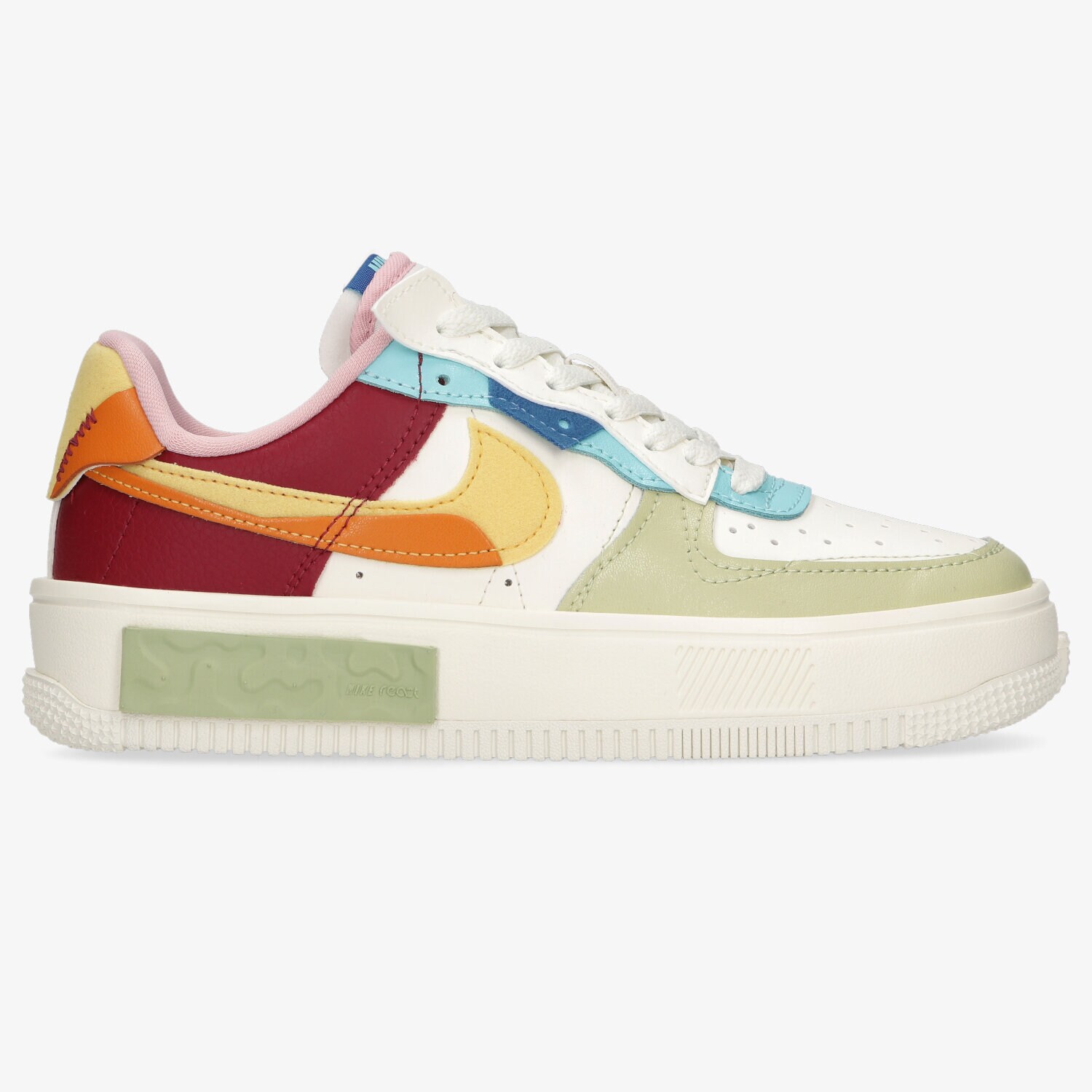 dámské tenisky NIKE WMNS AIR FORCE 1 FONTANKA DO6719-100 VÍCEBAREVNÁ
