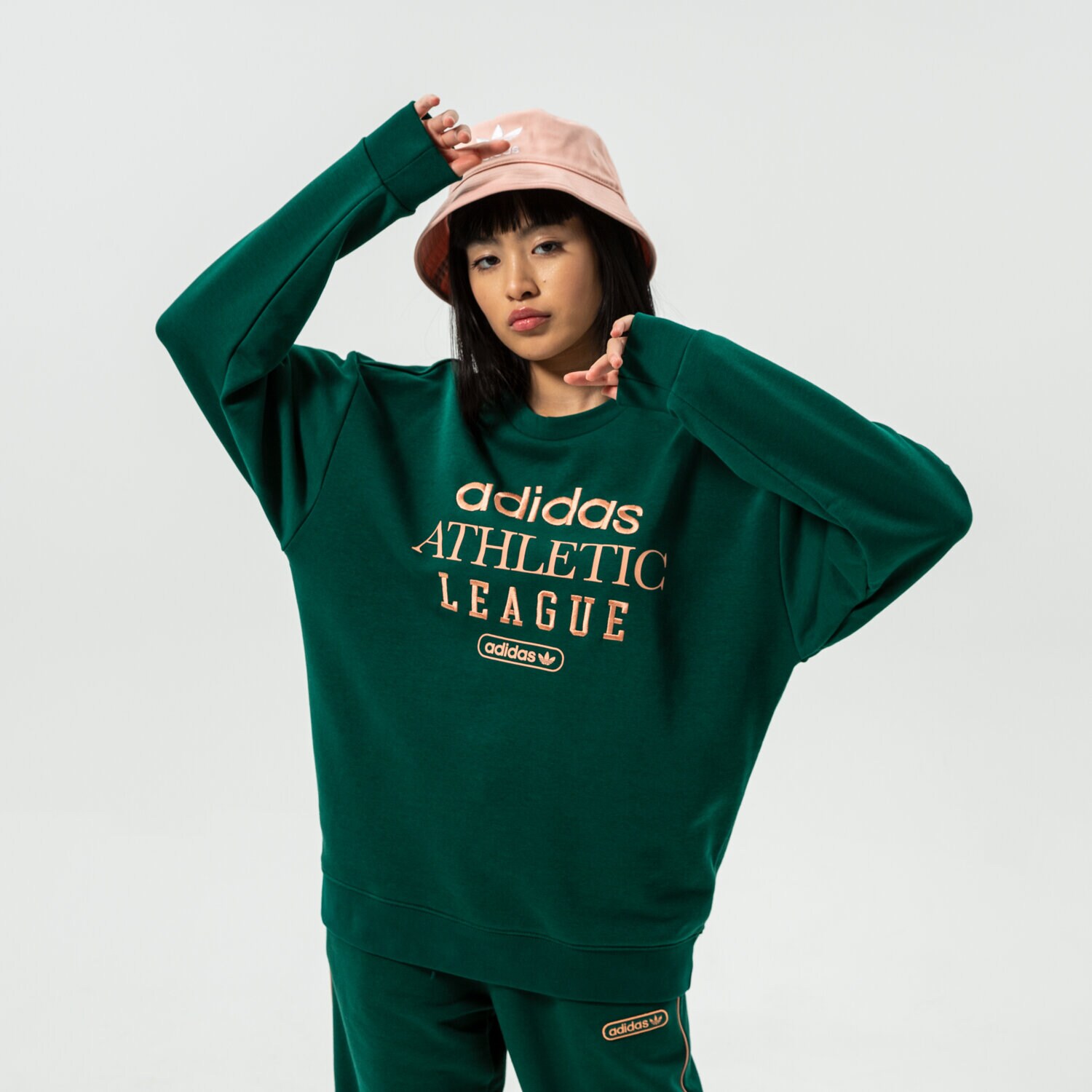 dámská mikina ADIDAS MIKINA CREW HL0046 ZELENÁ