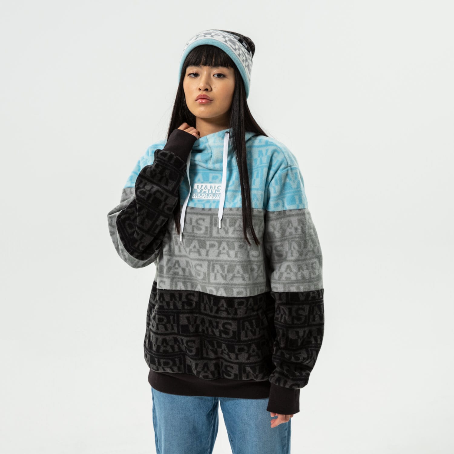 dámská mikina VANS FLEECE MIKINA WM VANS X NAPAPIJRI FLEECE VN0A53WWBLK1 ČERNÁ